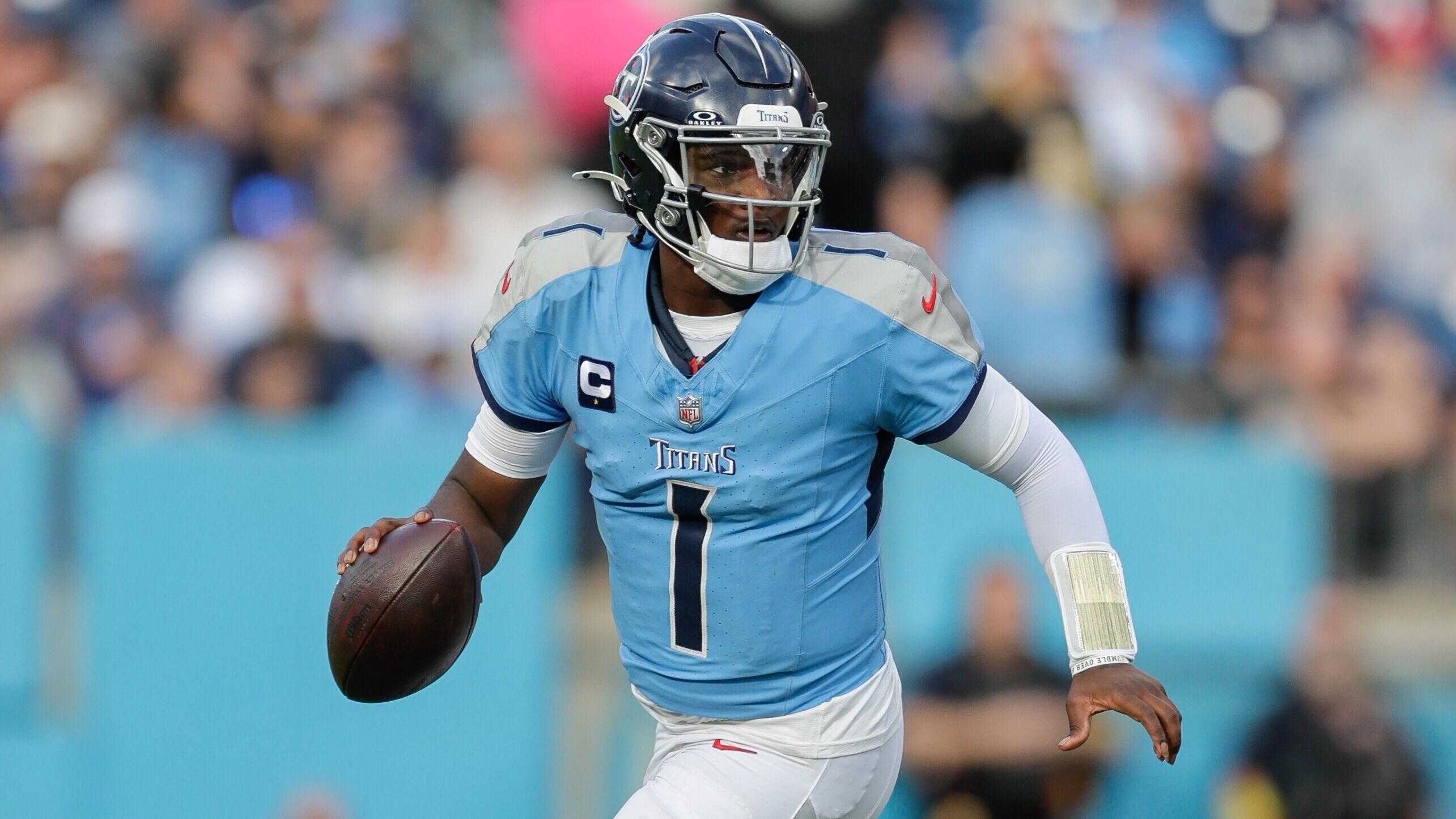 Saints Titans Football