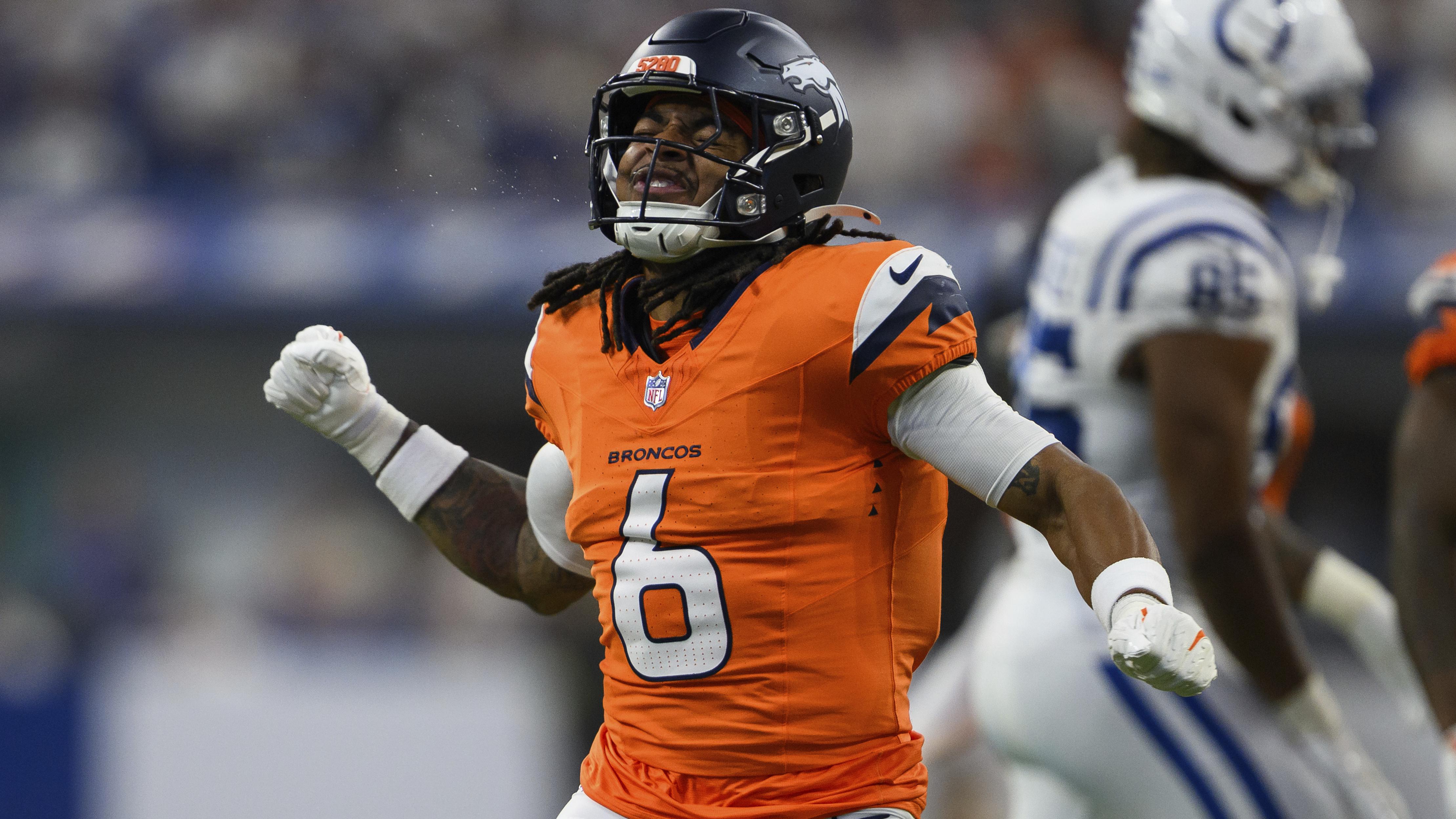 Broncos Colts Football
