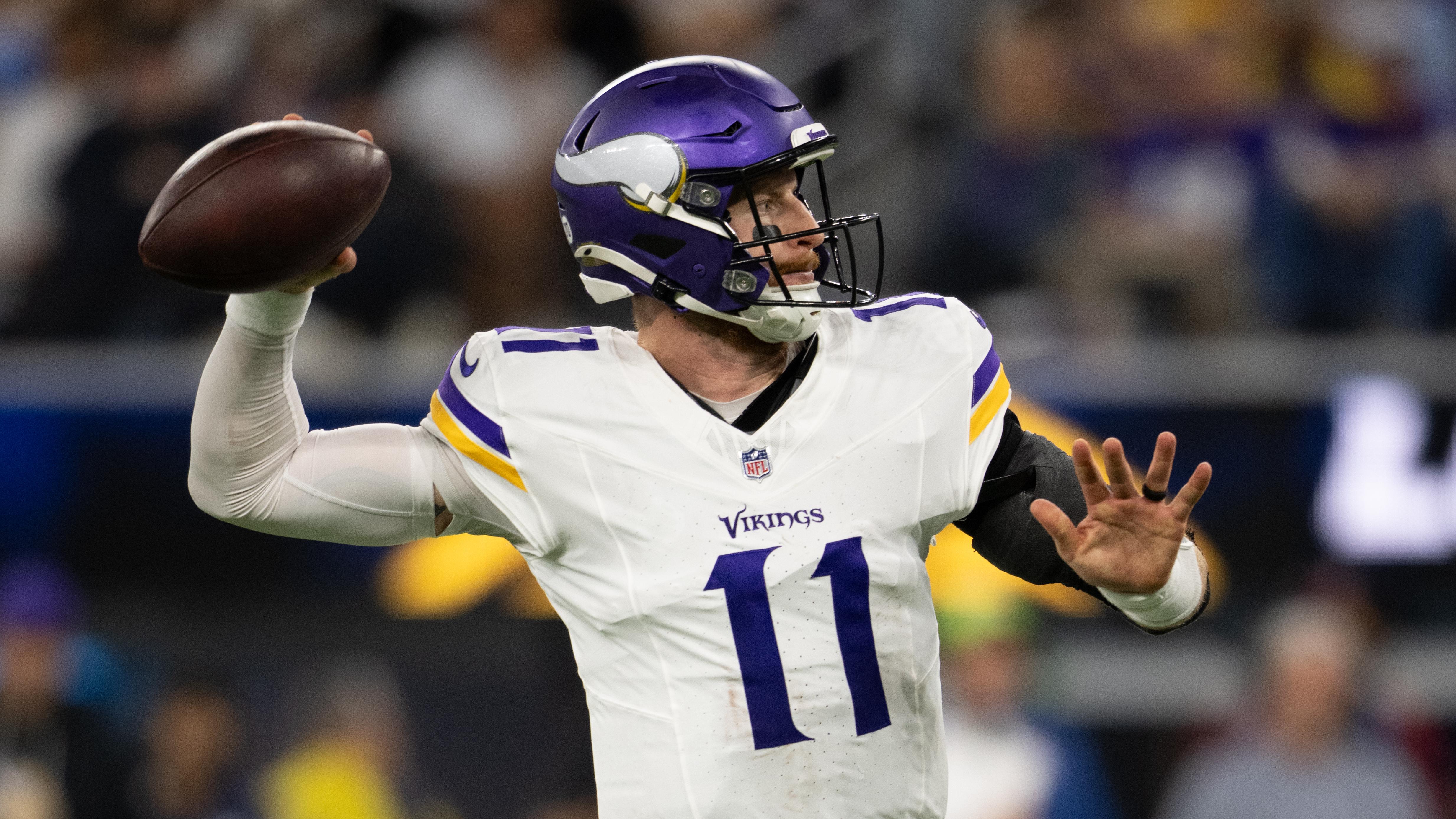 Vikings Chargers Football