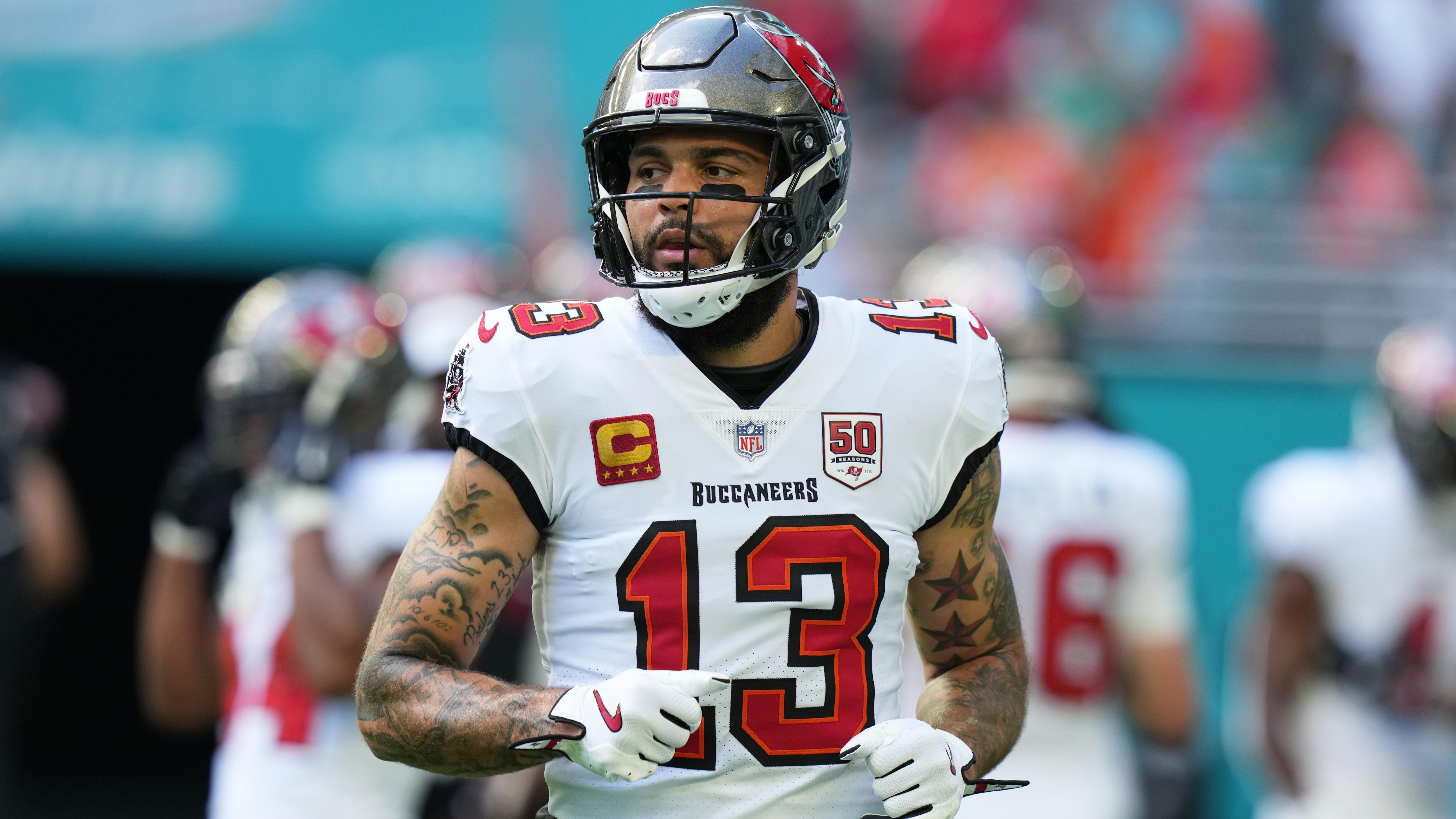 Buccaneers Dolphins Football