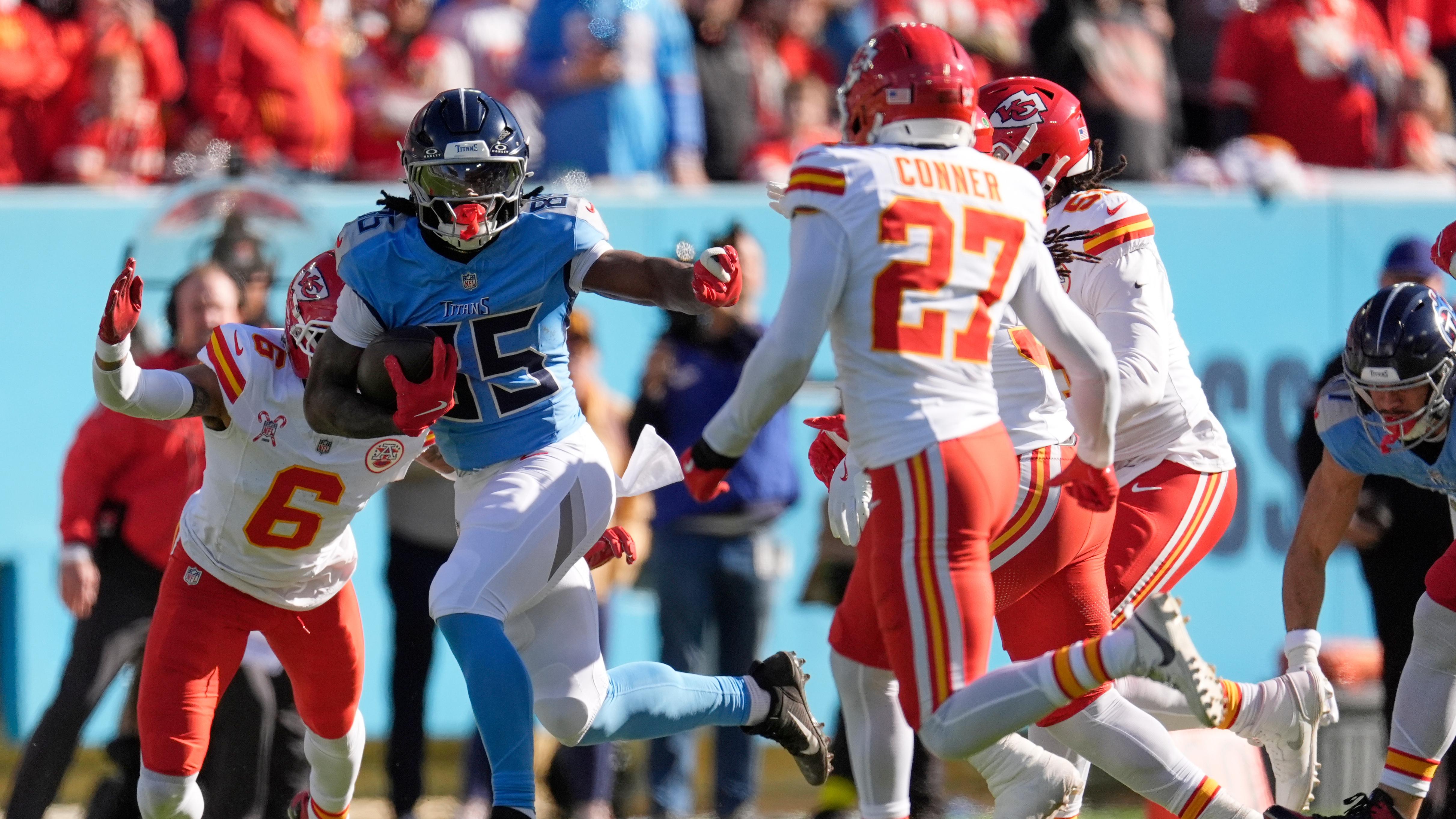 Chiefs Titans Football