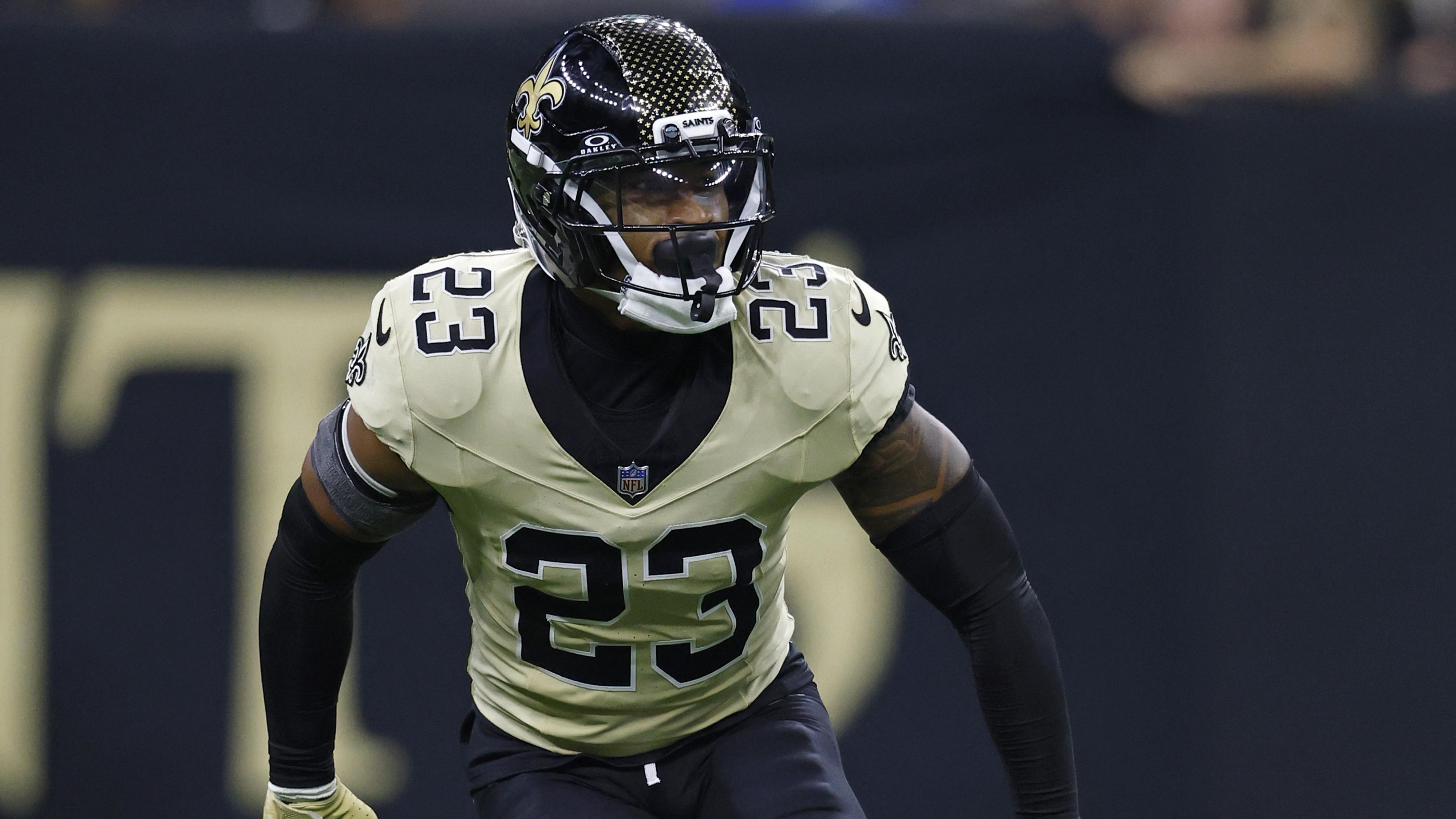 Cardinals Saints Football