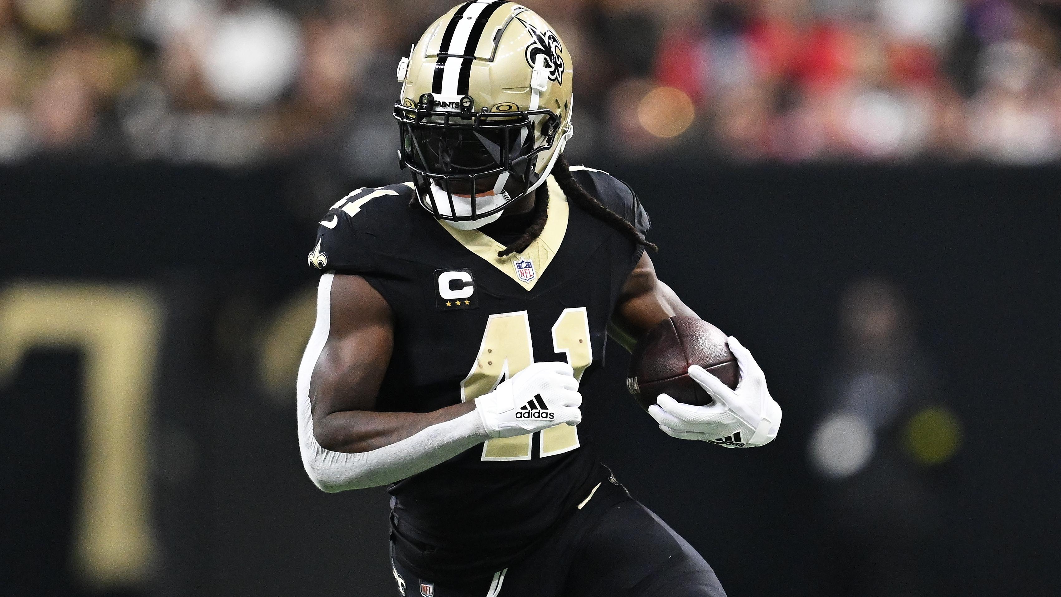 Patriots Saints Football