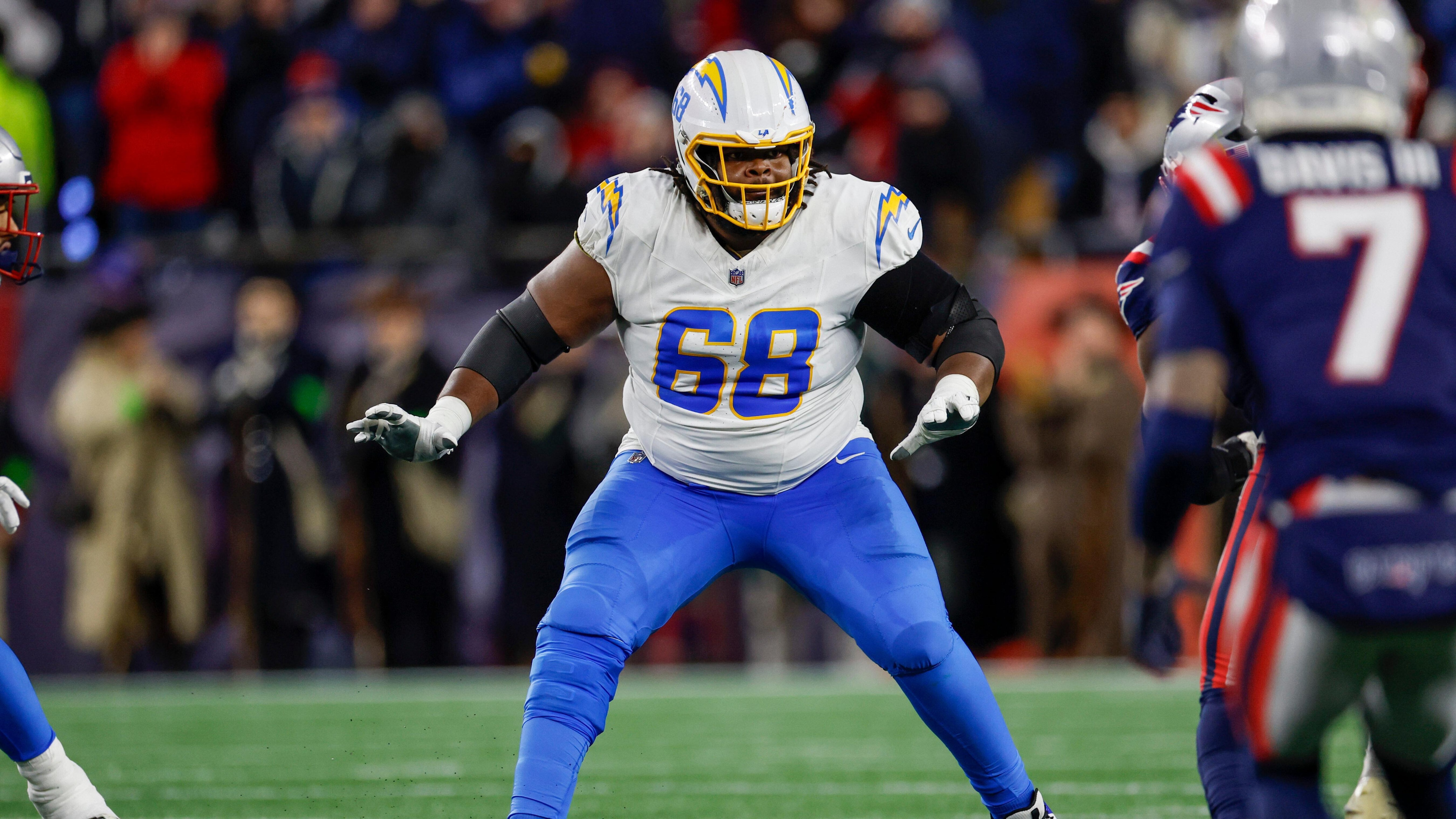 Chargers Patriots Football