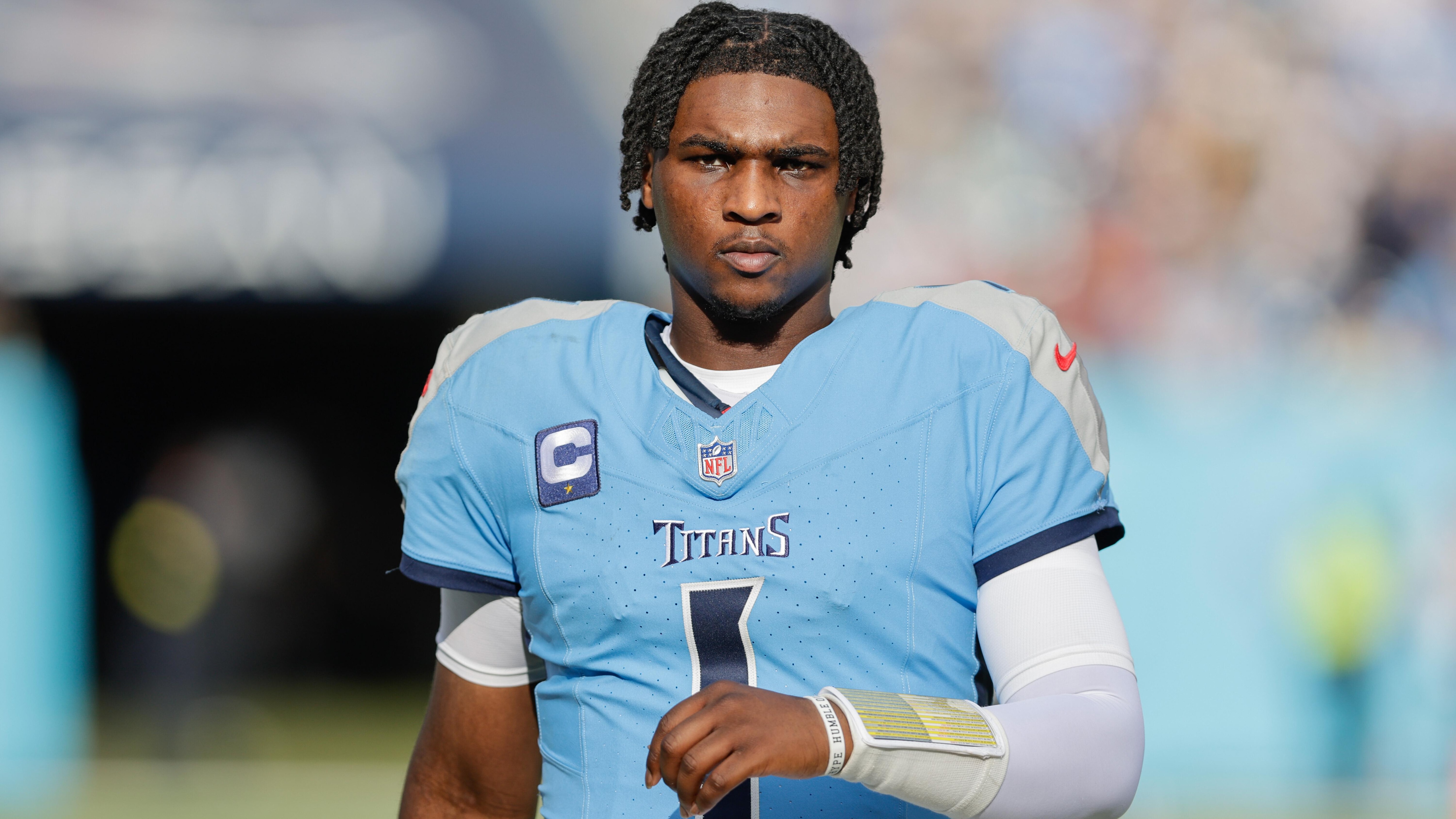 Saints Titans Football