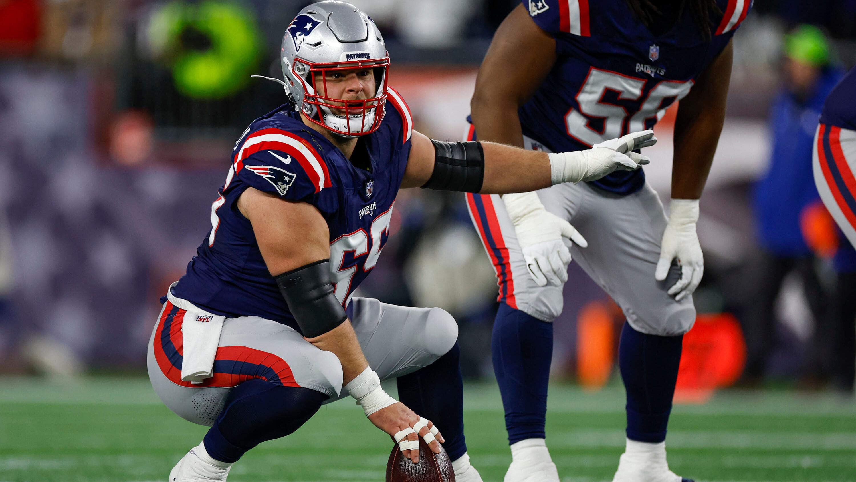 Chargers Patriots Football