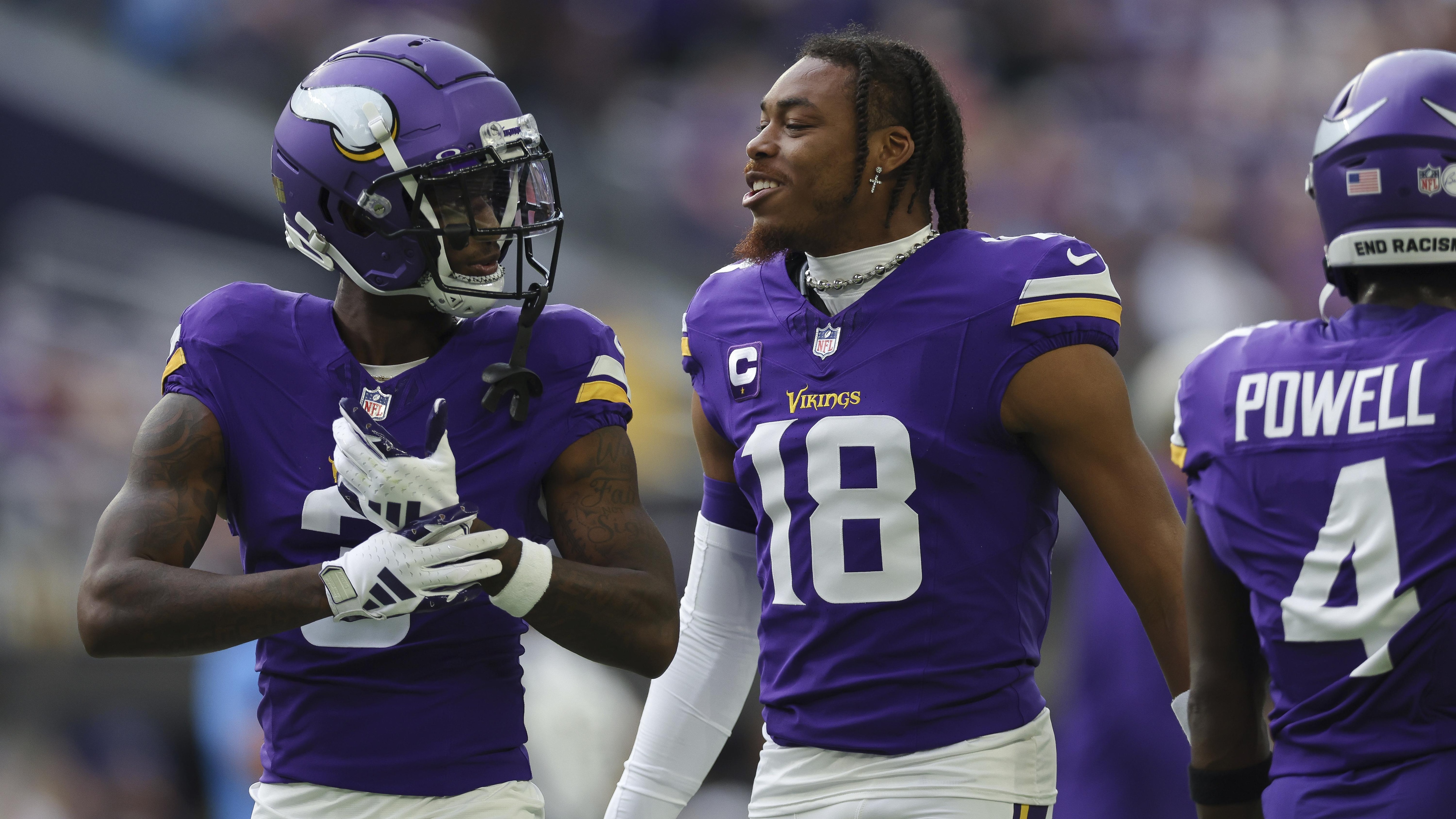 Chargers Vikings Football
