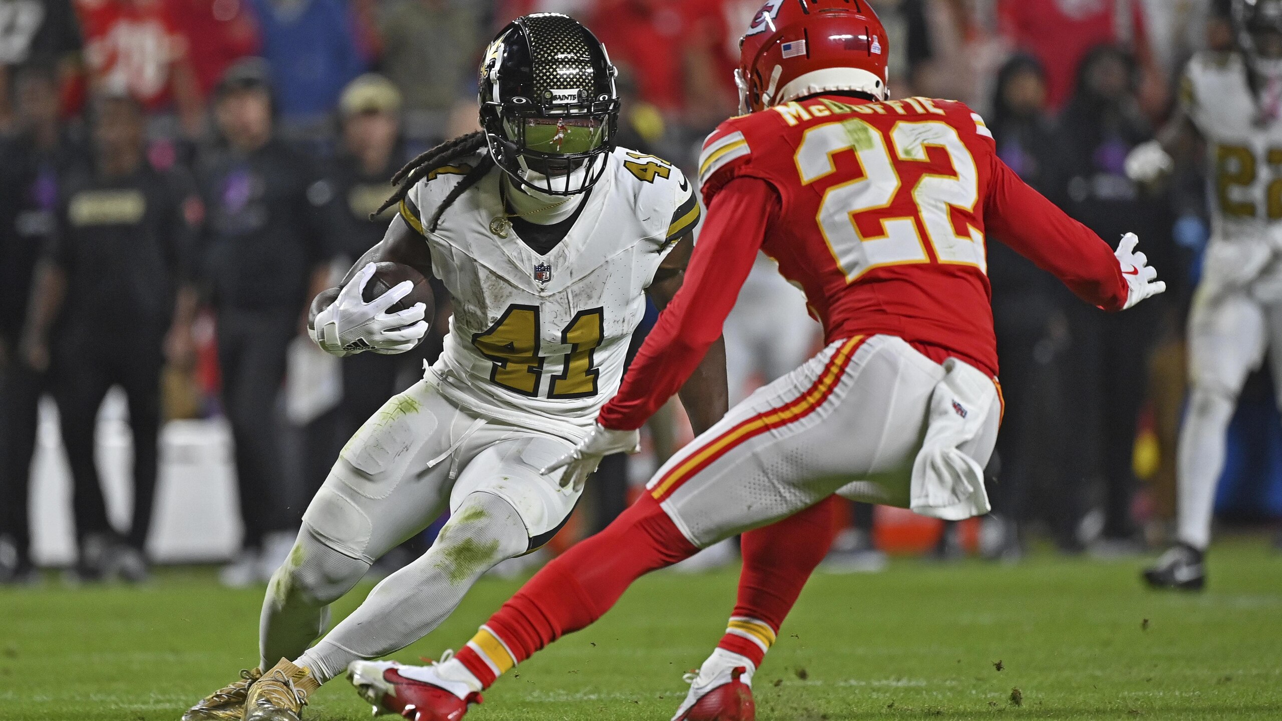 Saints Chiefs Football