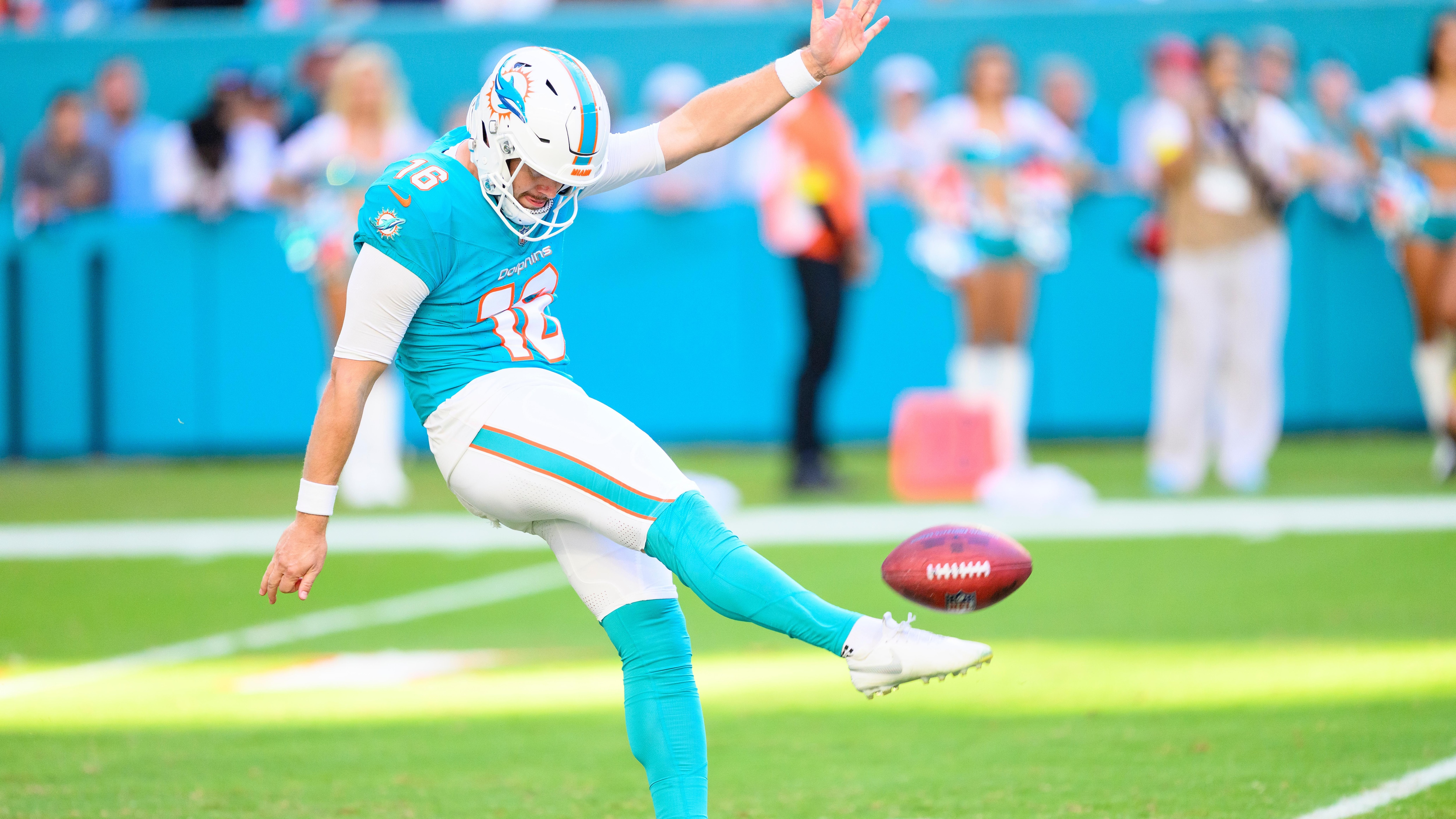 Buccaneers Dolphins Football