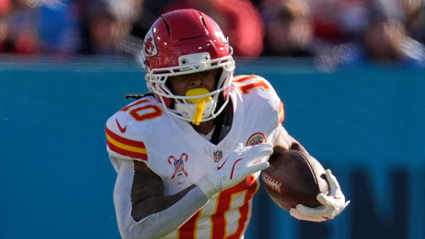 Chiefs Titans Football