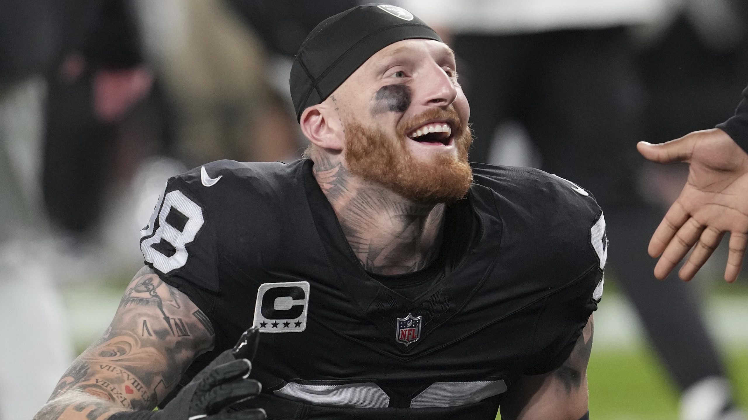 Chargers Raiders Football