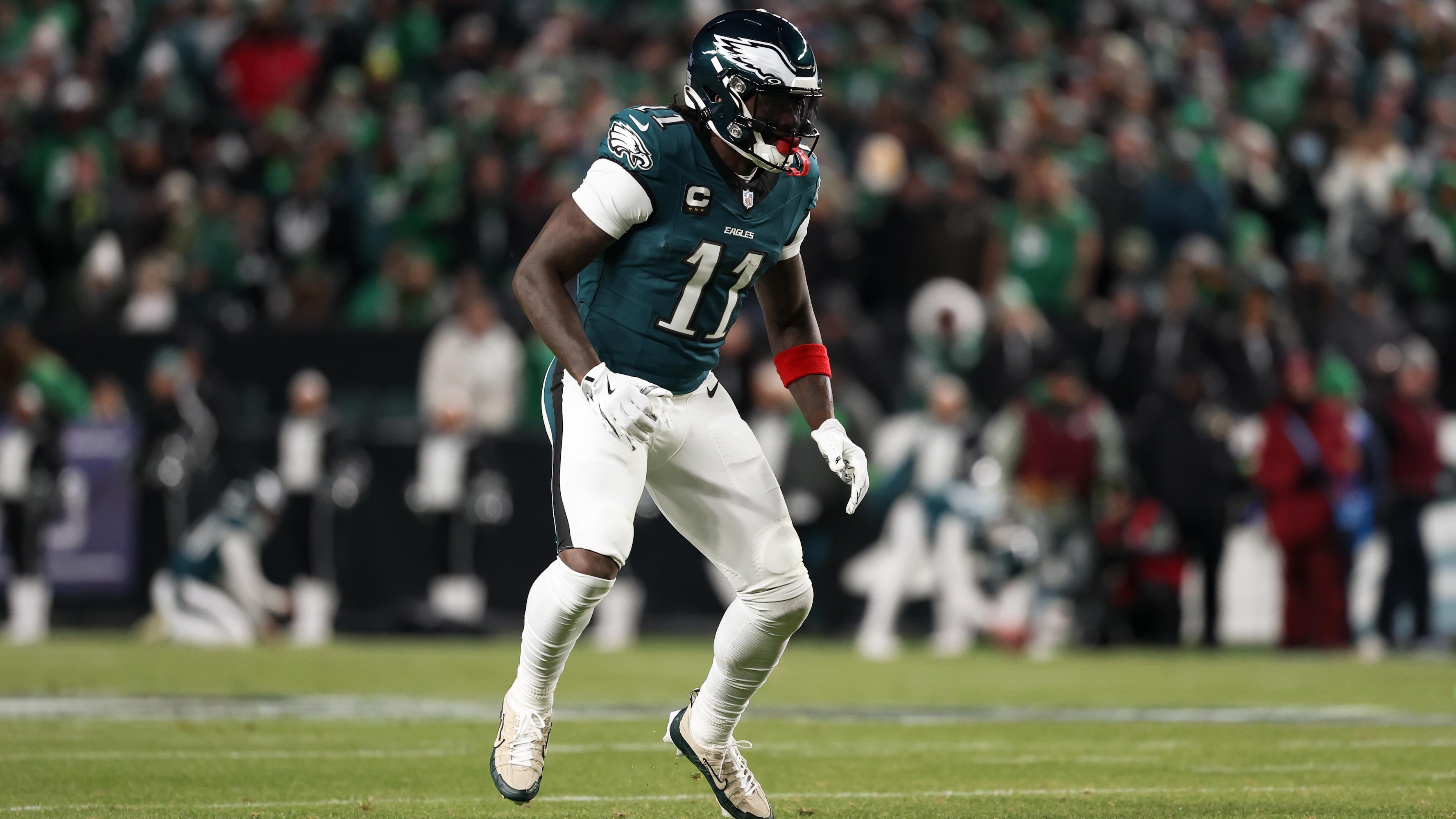 Patriots Reportedly 'In' on Star WRs amid A.J. Brown, Alec Pierce Rumors After Stefon Diggs Release