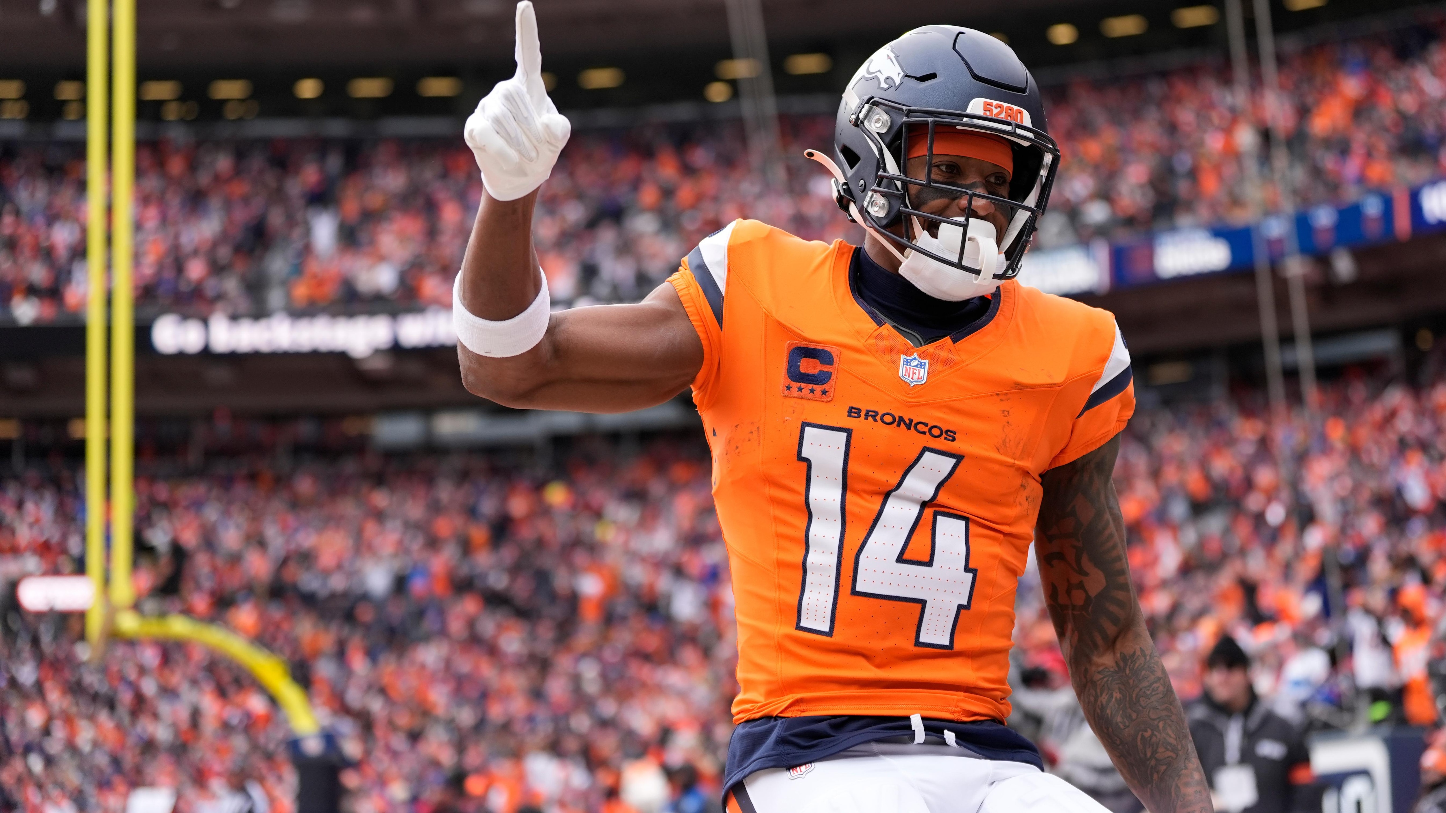 Patriots Broncos Football