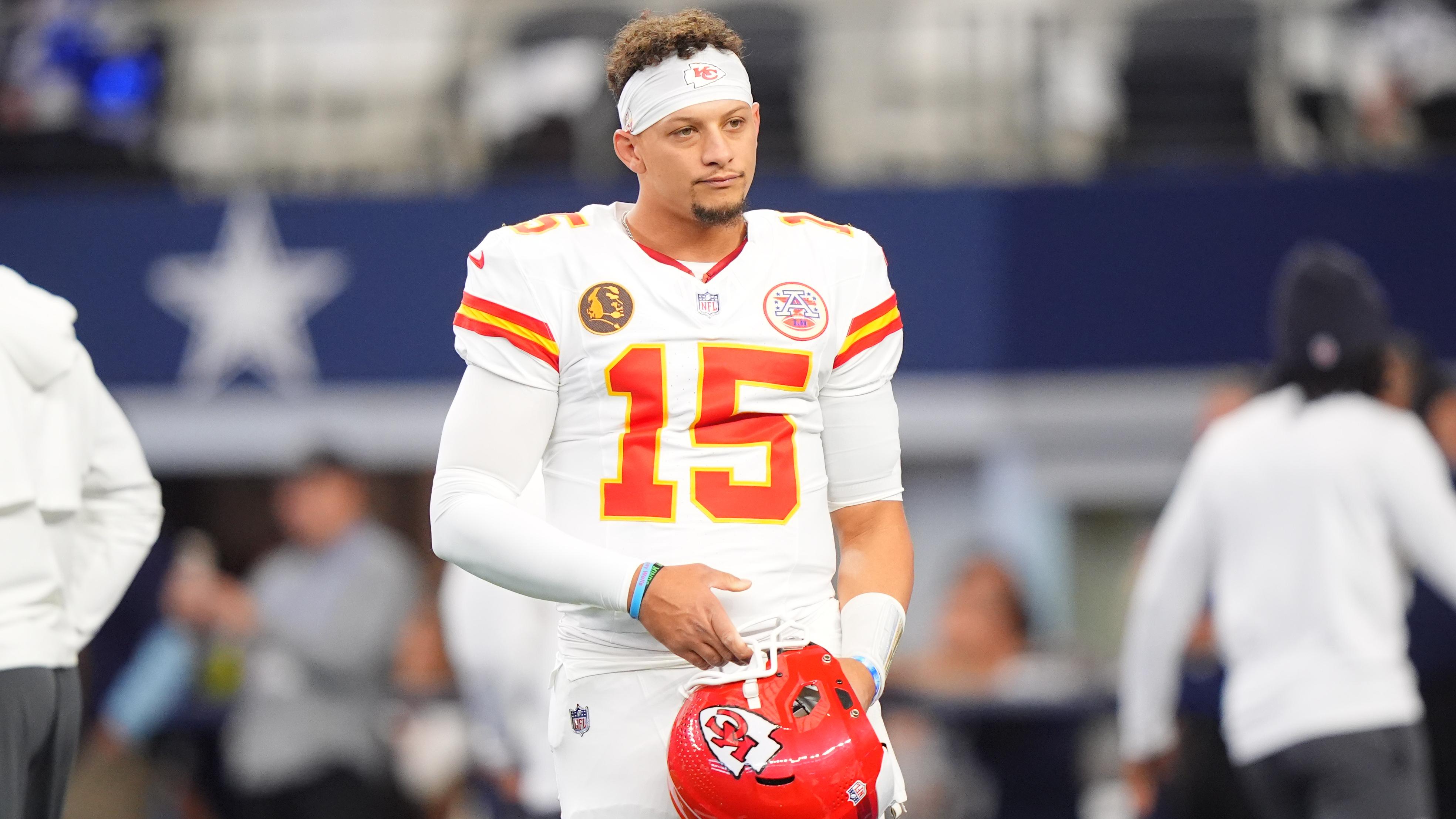 Chiefs Not Expected to Play NFL Season-Opener vs. Seahawks amid Patrick Mahomes Injury, Owner Says