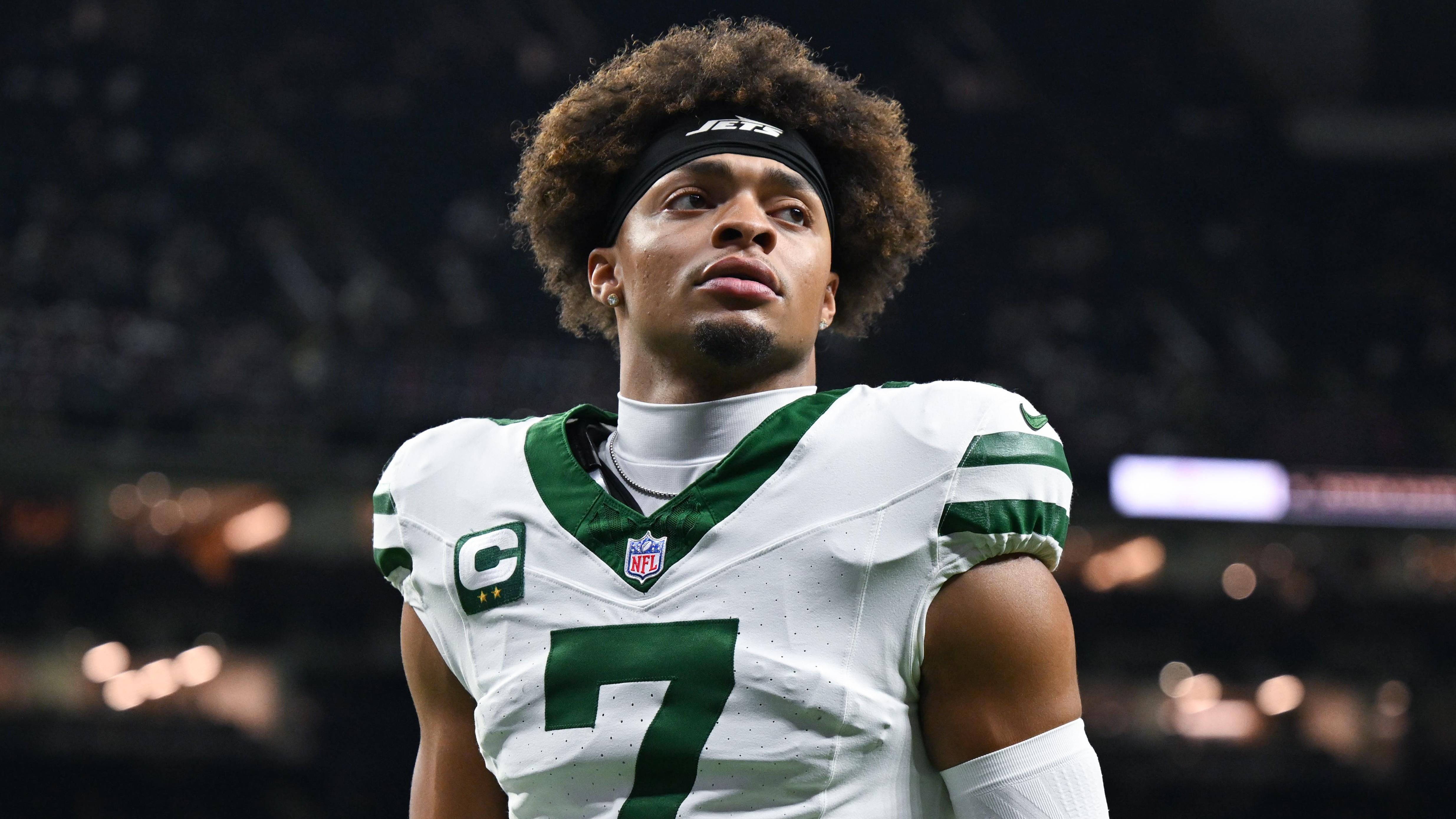 Jets Chiefs Trade Football