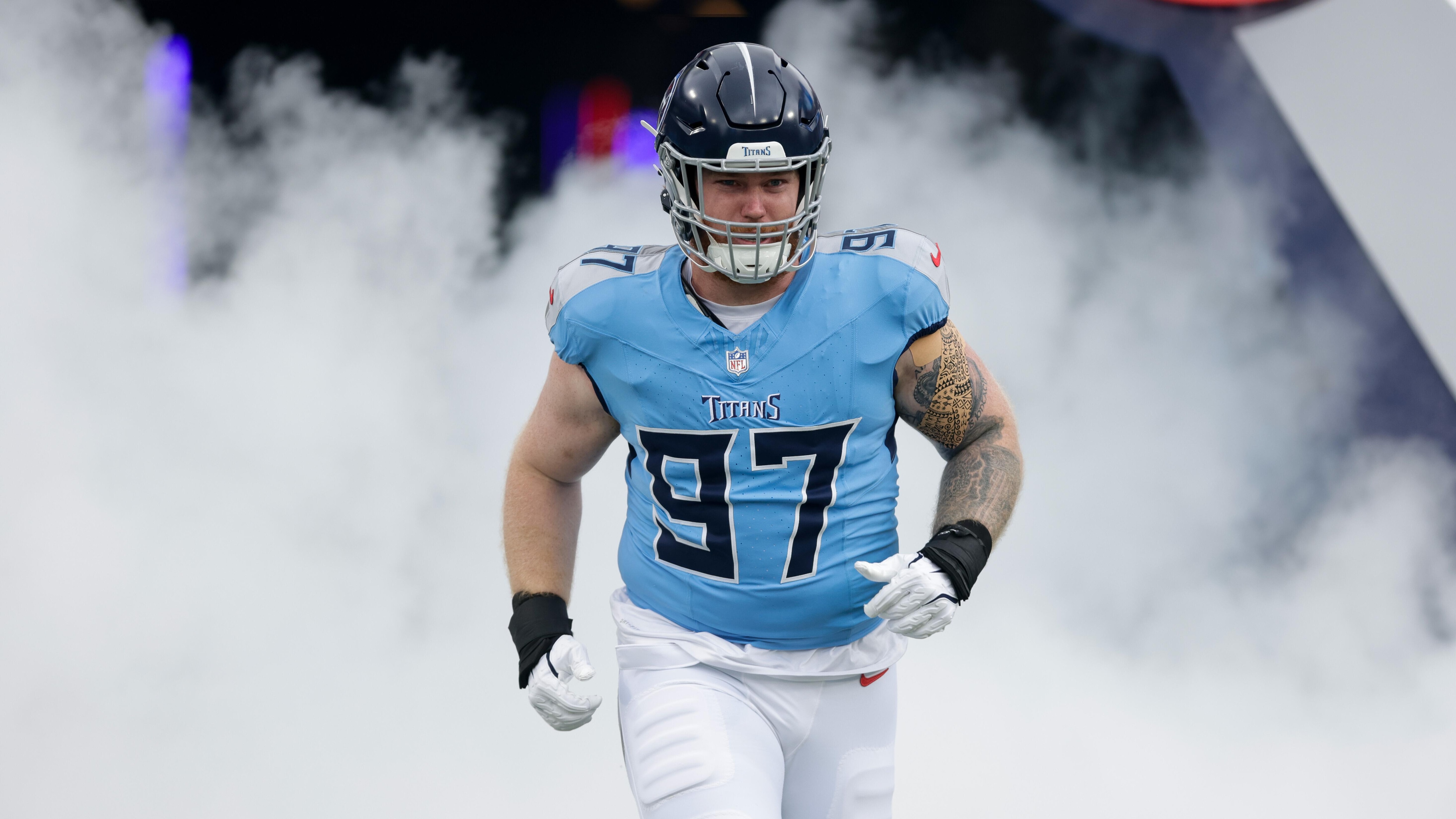Chargers Titans Football