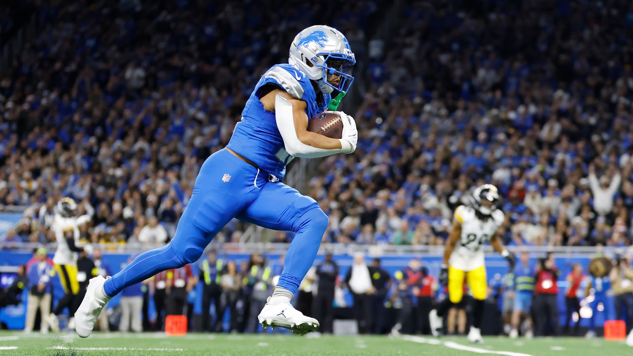 Steelers Lions Football