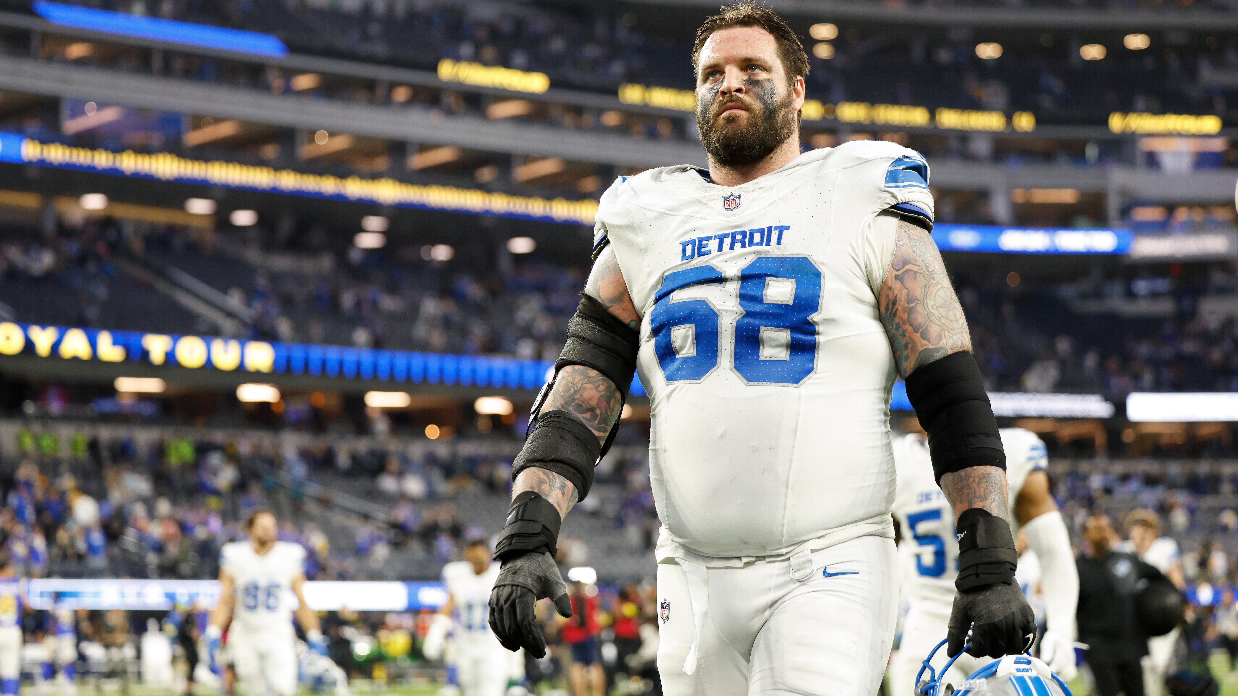 Lions Decker Football