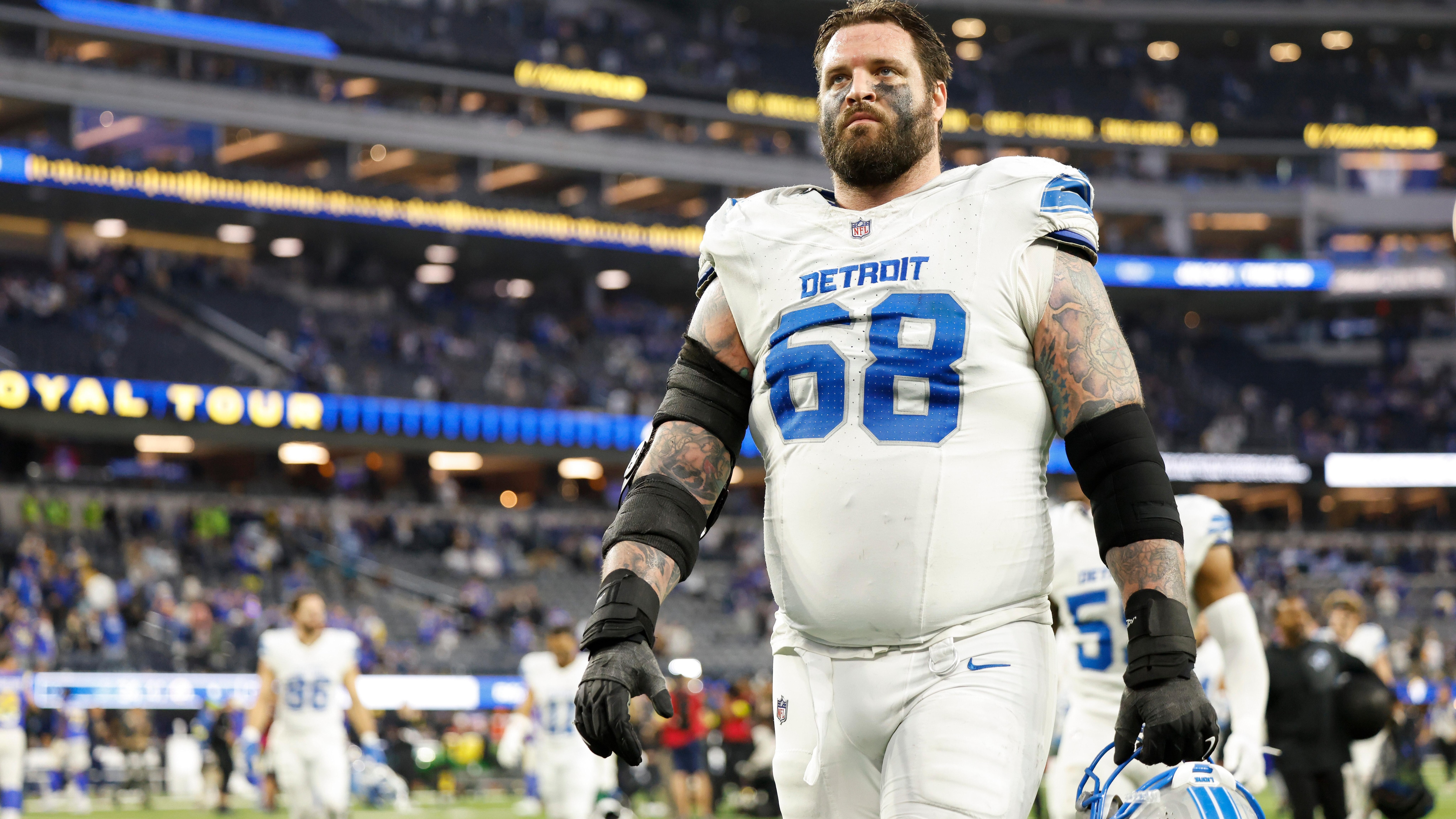 Lions Decker Football