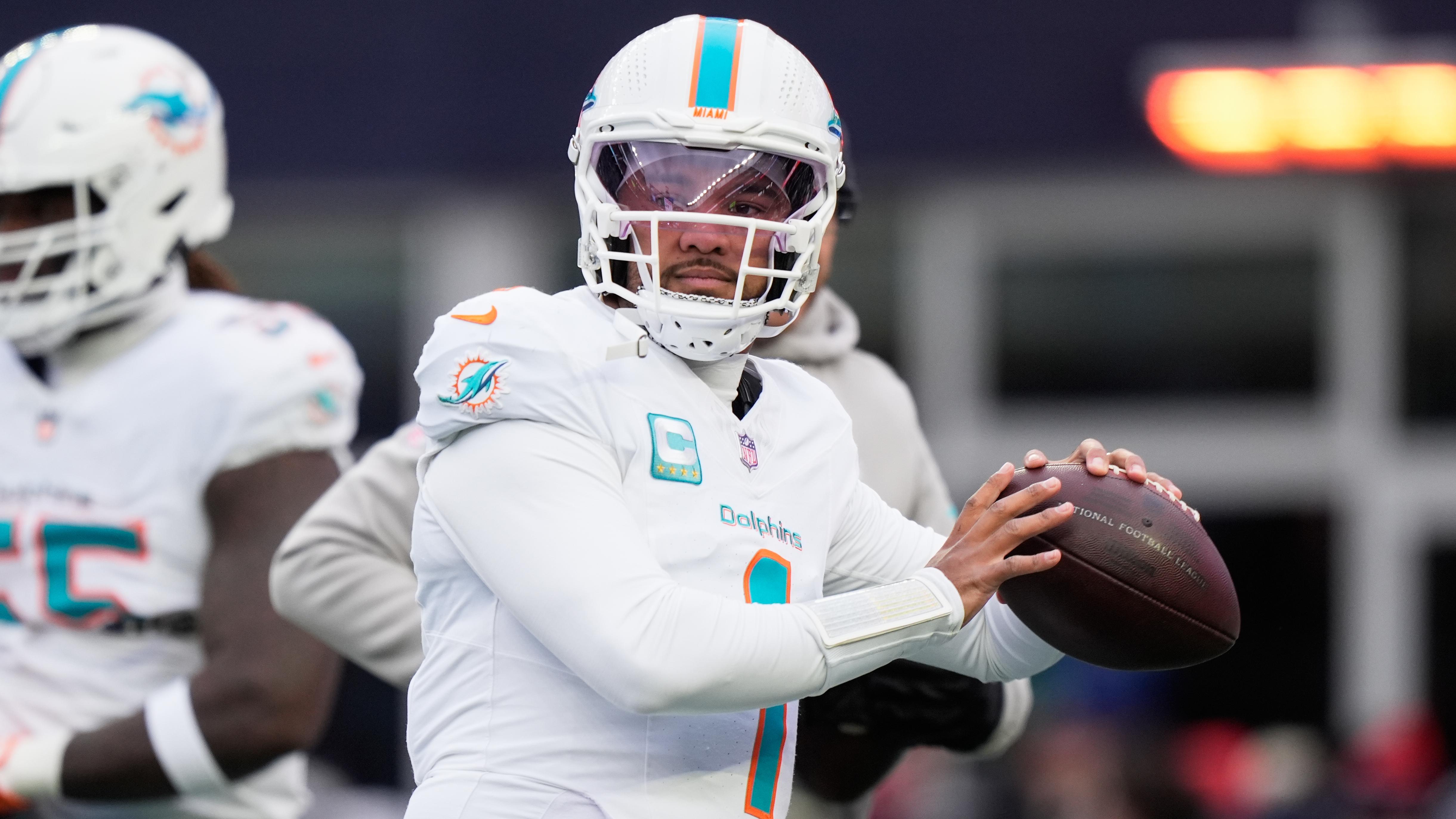 Dolphins Patriots Football