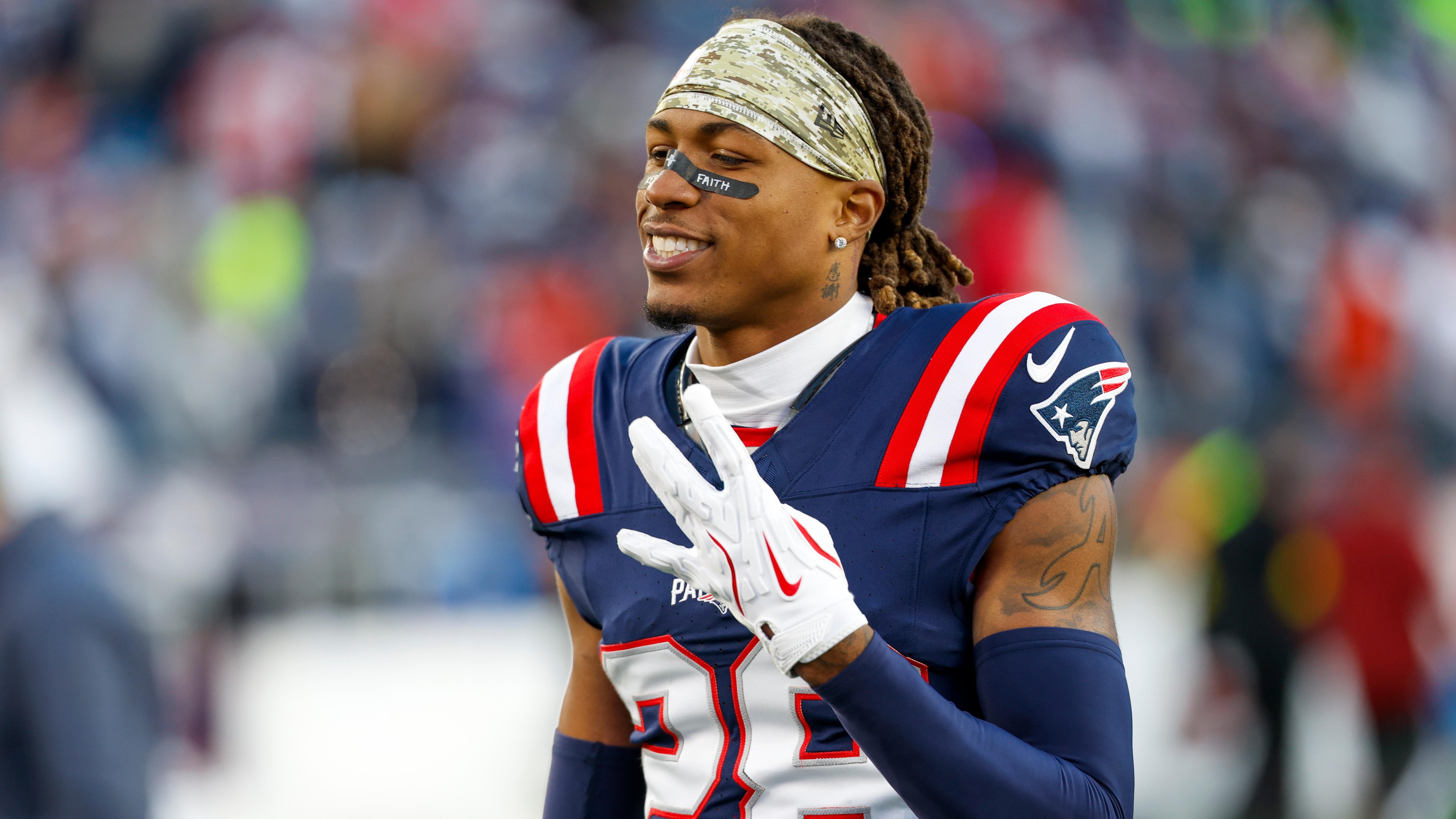 Falcons Patriots Football