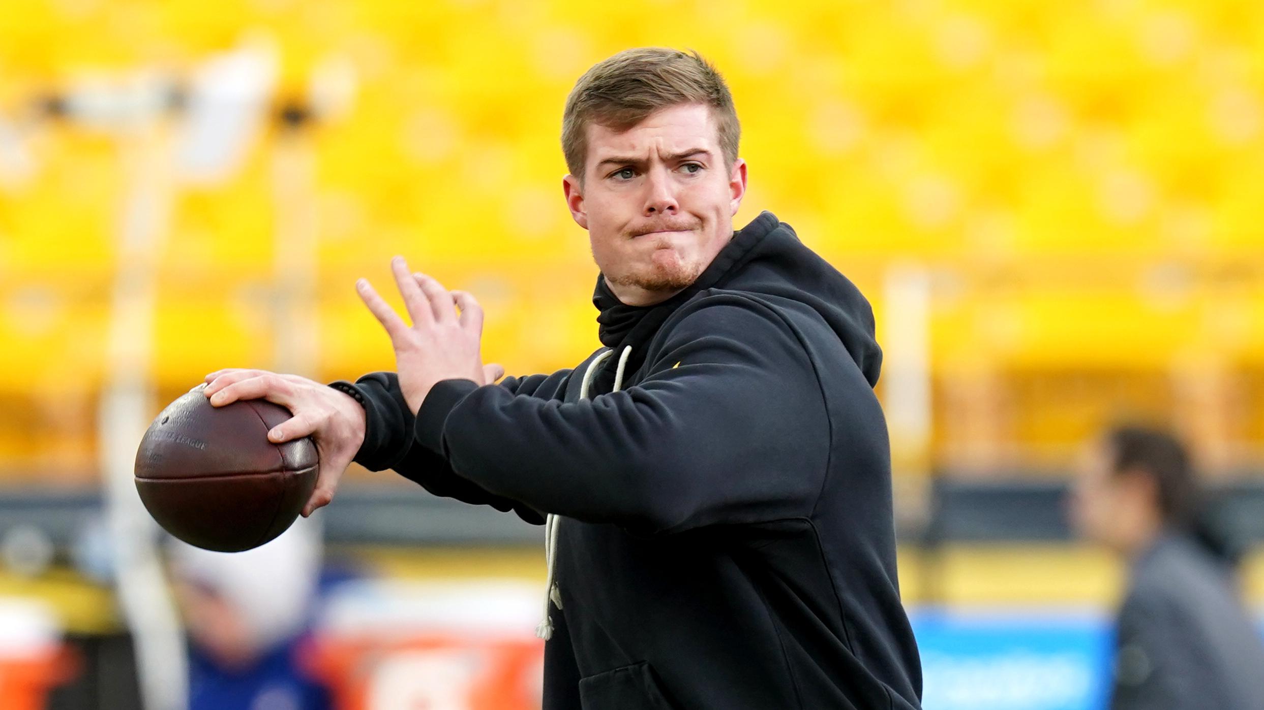 Aaron Rodgers Hypes Will Howard, Says Steelers QB 'Has What It Takes' to  Have Long NFL Career