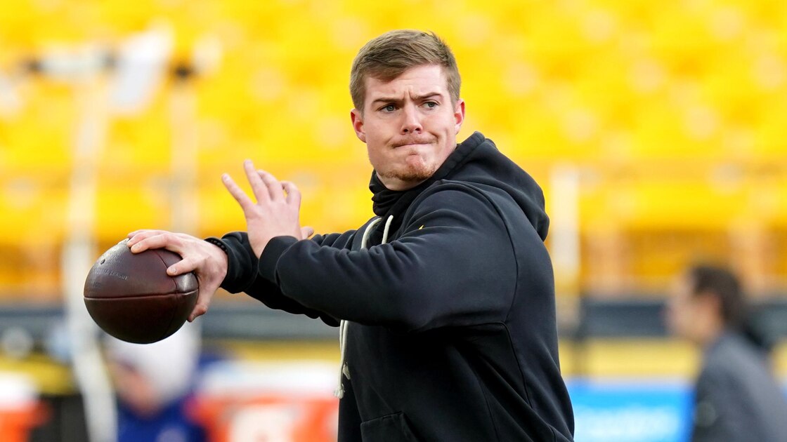 Aaron Rodgers Hypes Will Howard, Says Steelers QB 'Has What It Takes ...