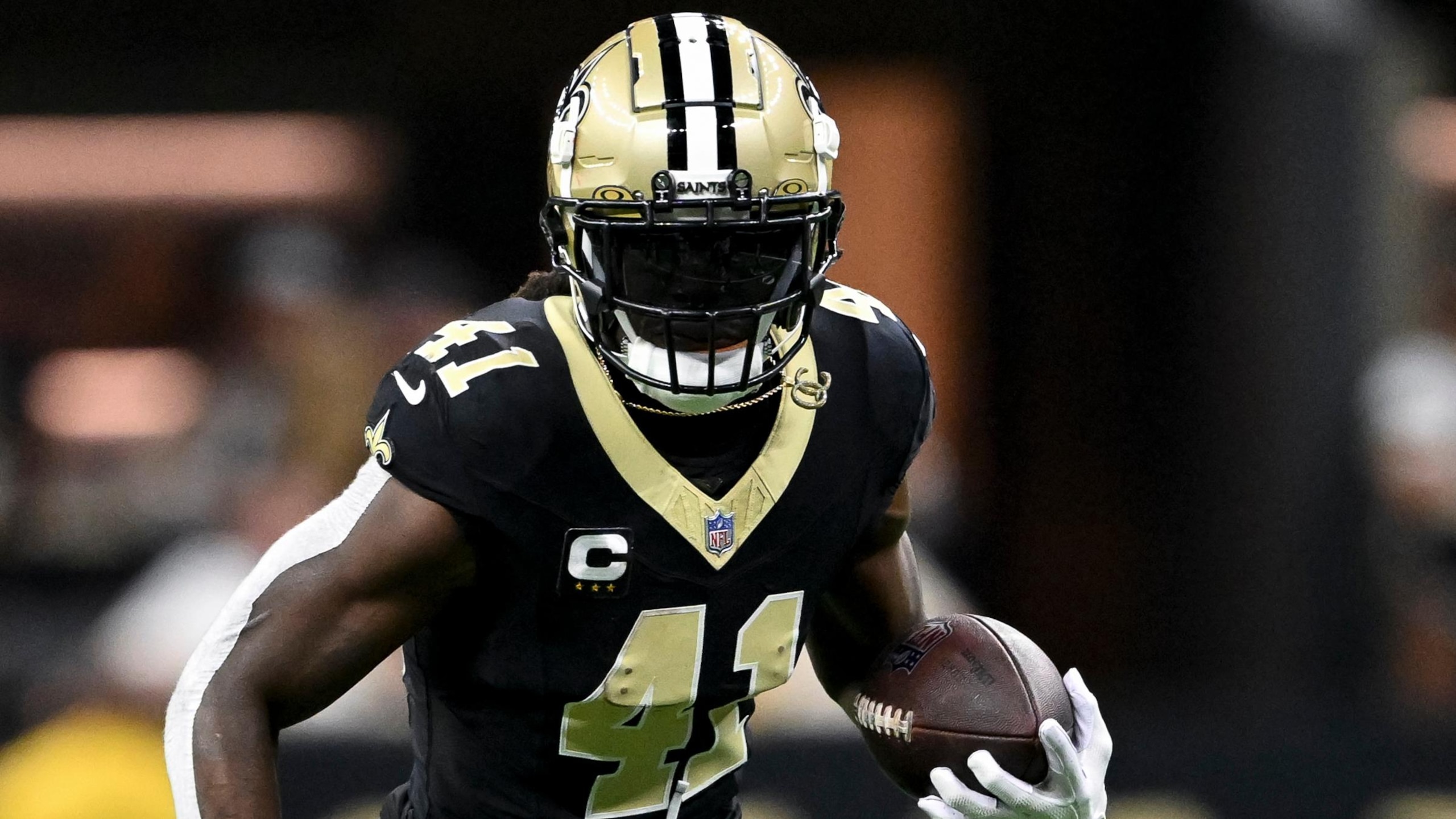 Patriots Saints Football
