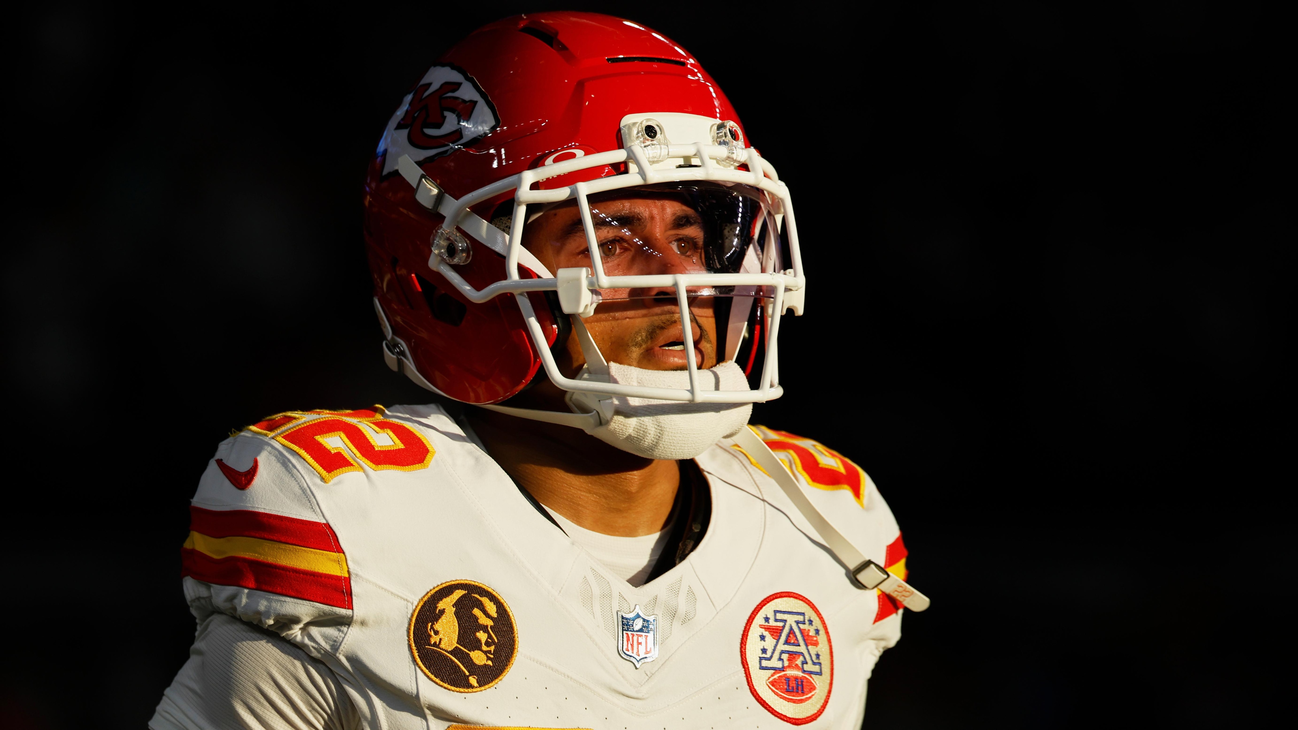 Chiefs Rams Trade Football