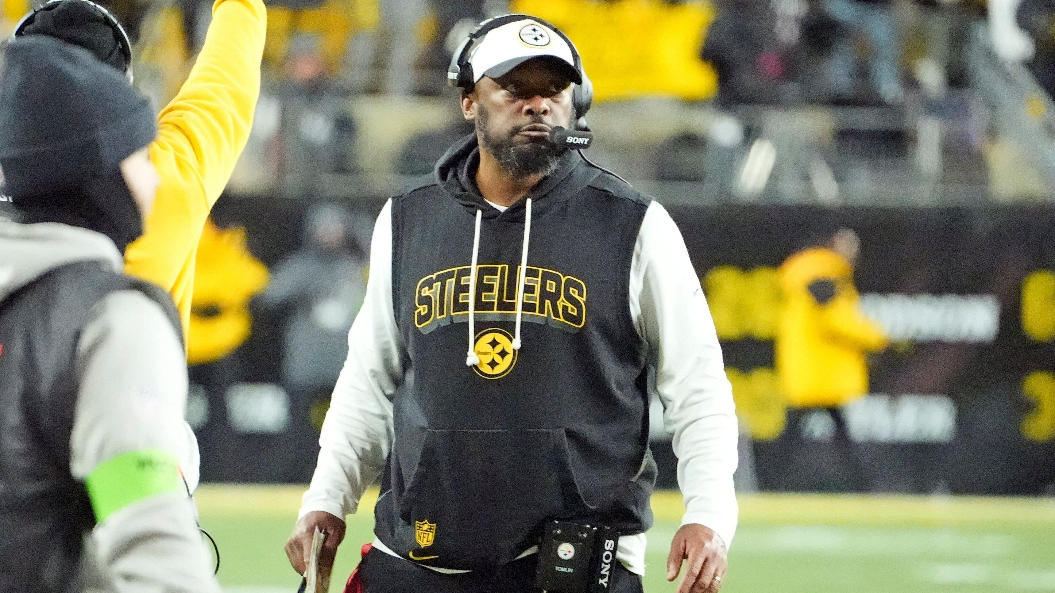 Steelers Tomlin Out Football