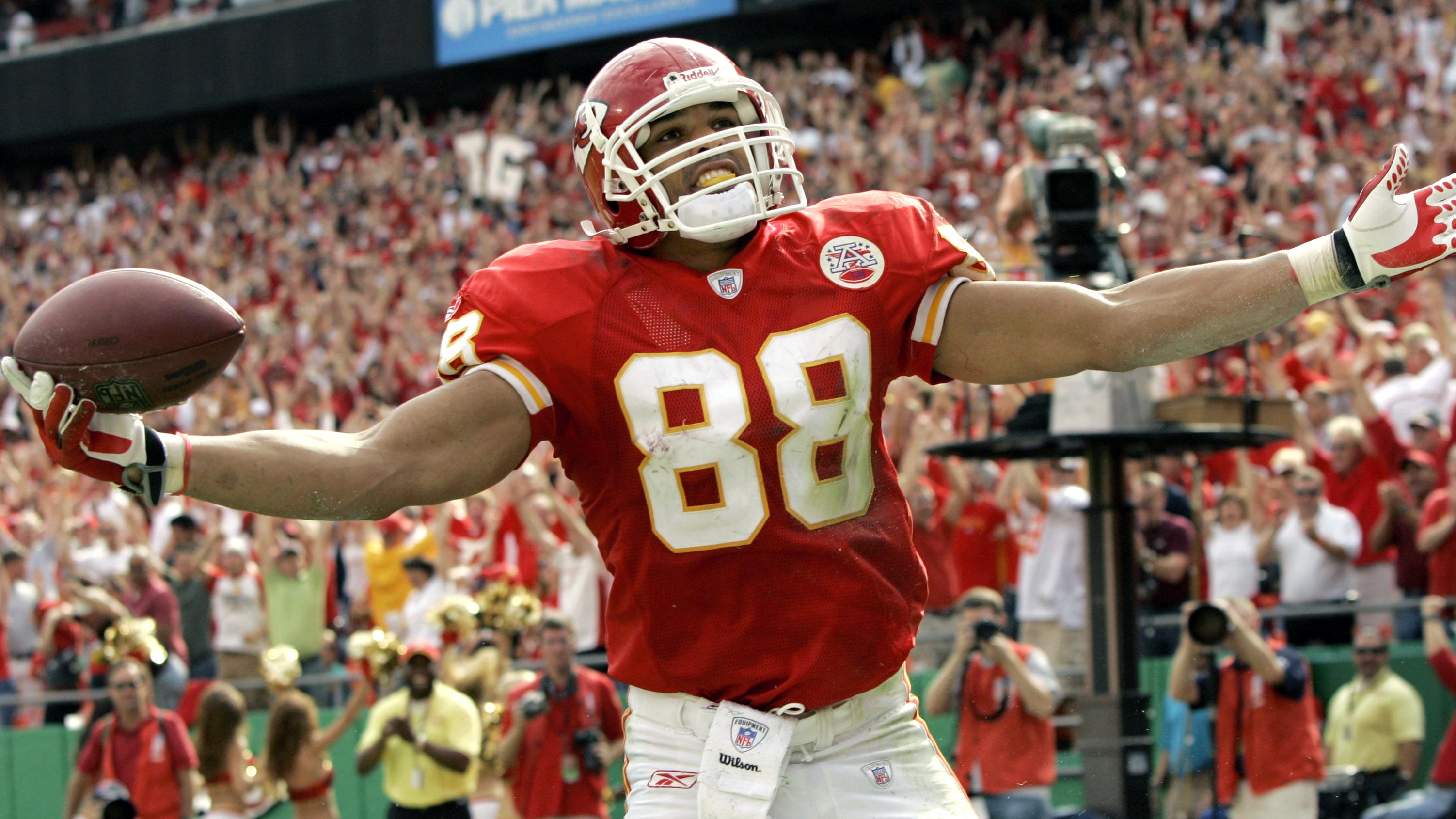 Hall of Fame Gonzalez Football