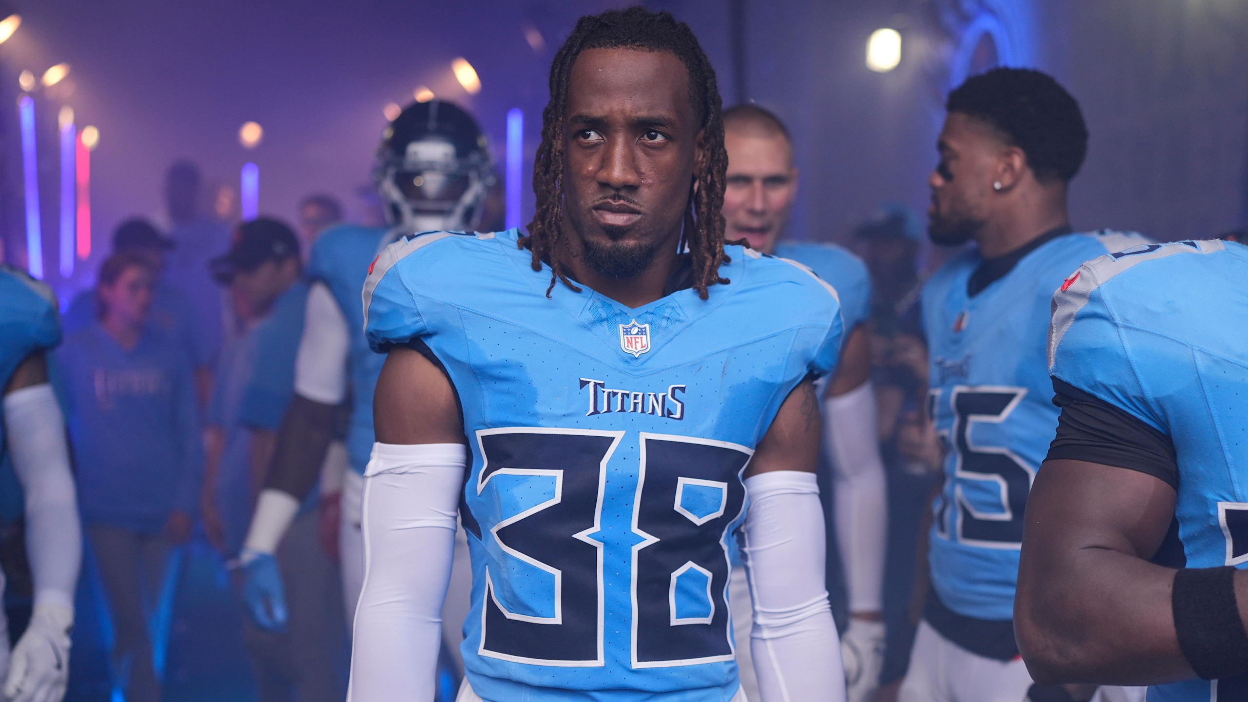 Titans Sneed Shooting Football