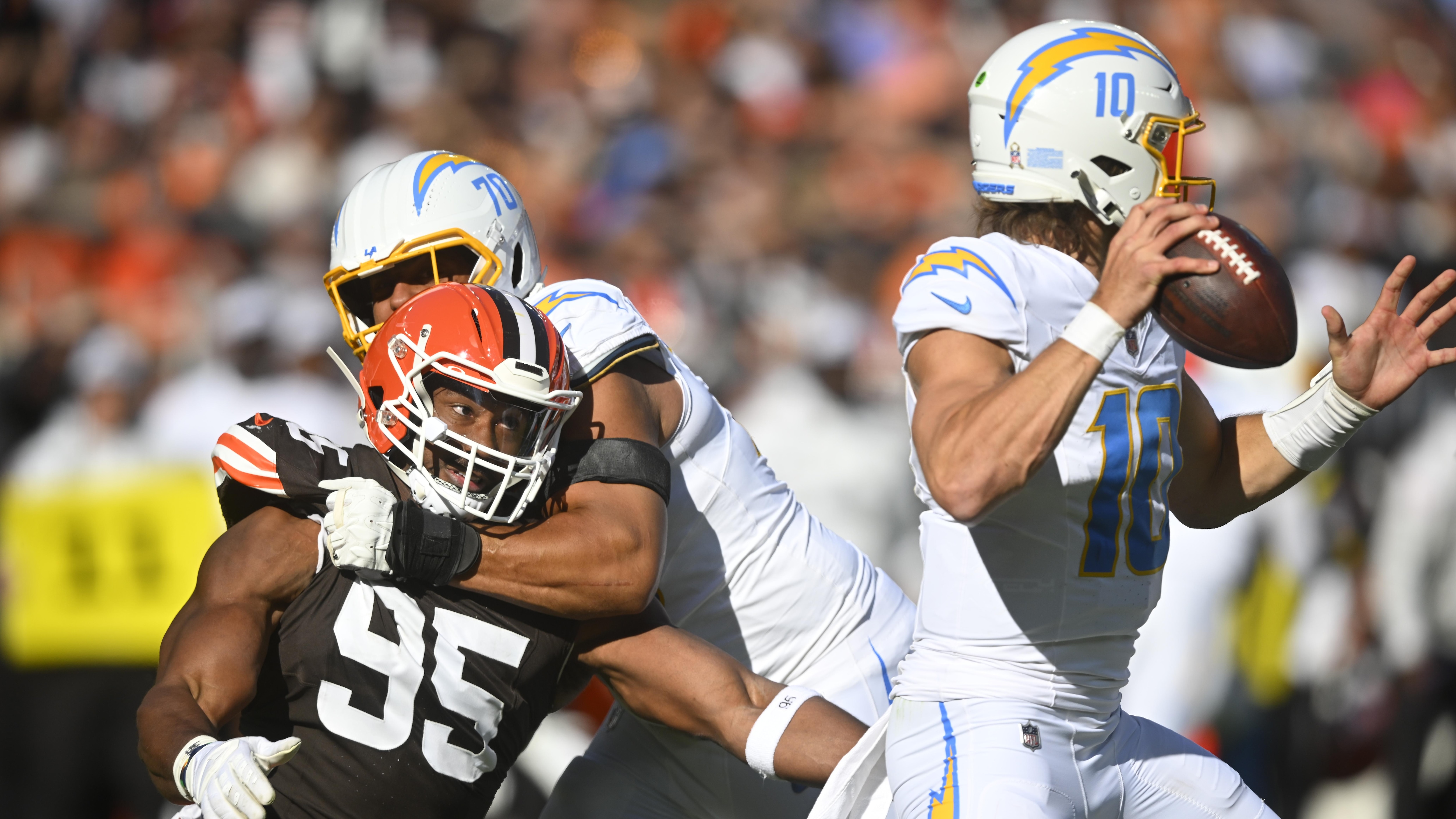 Chargers Browns Football