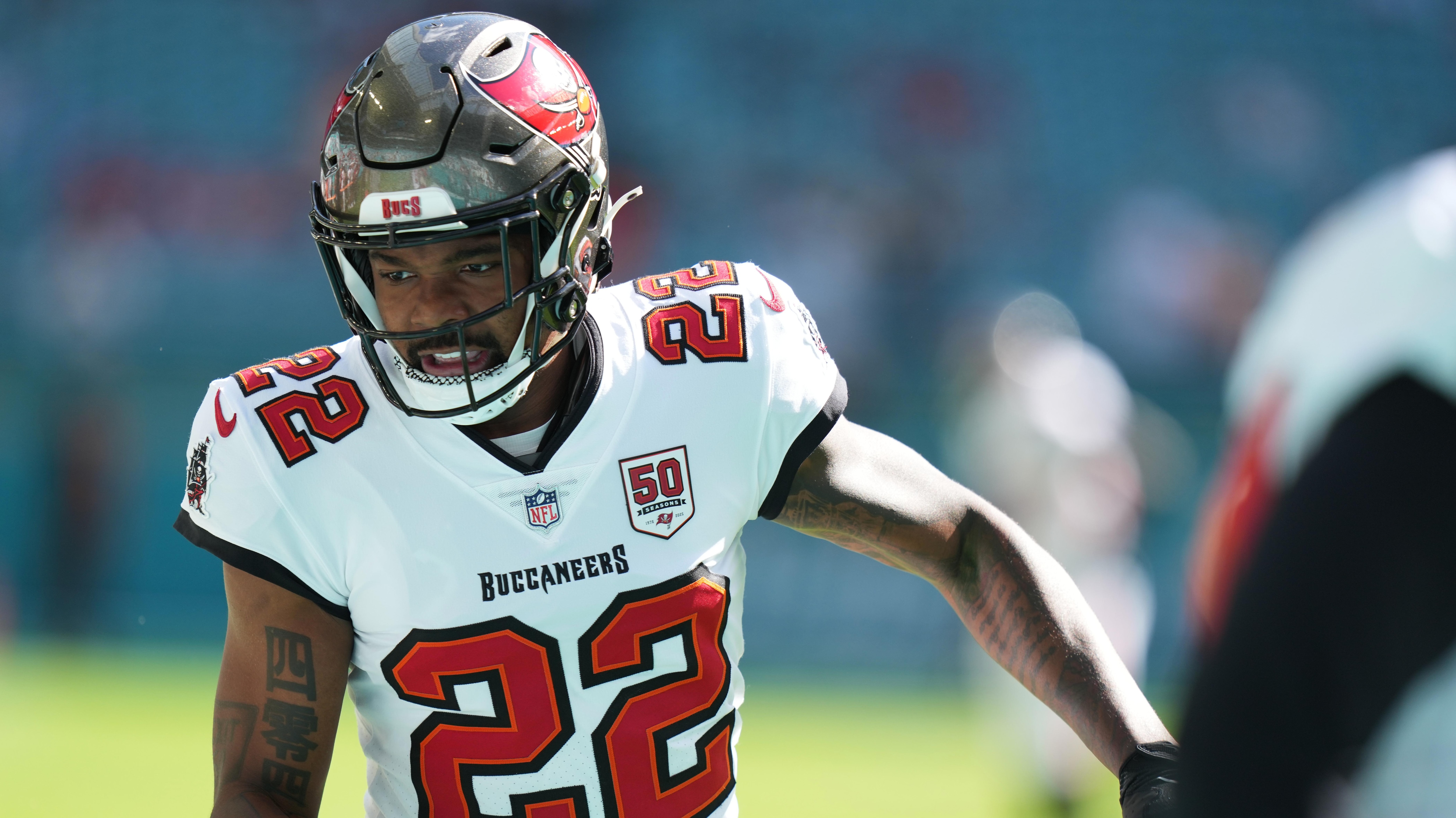Buccaneers Dolphins Football