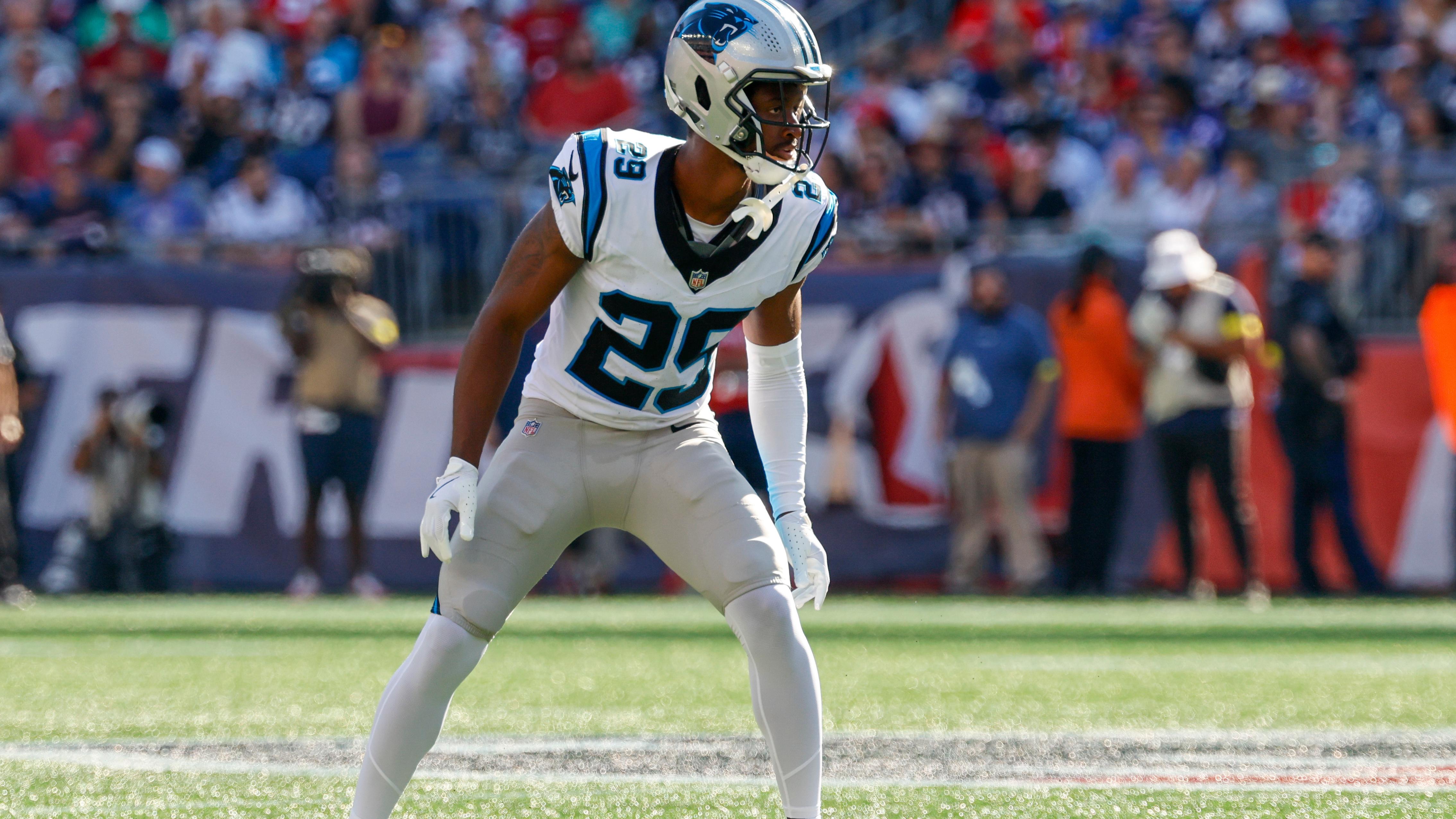 Panthers Patriots Football