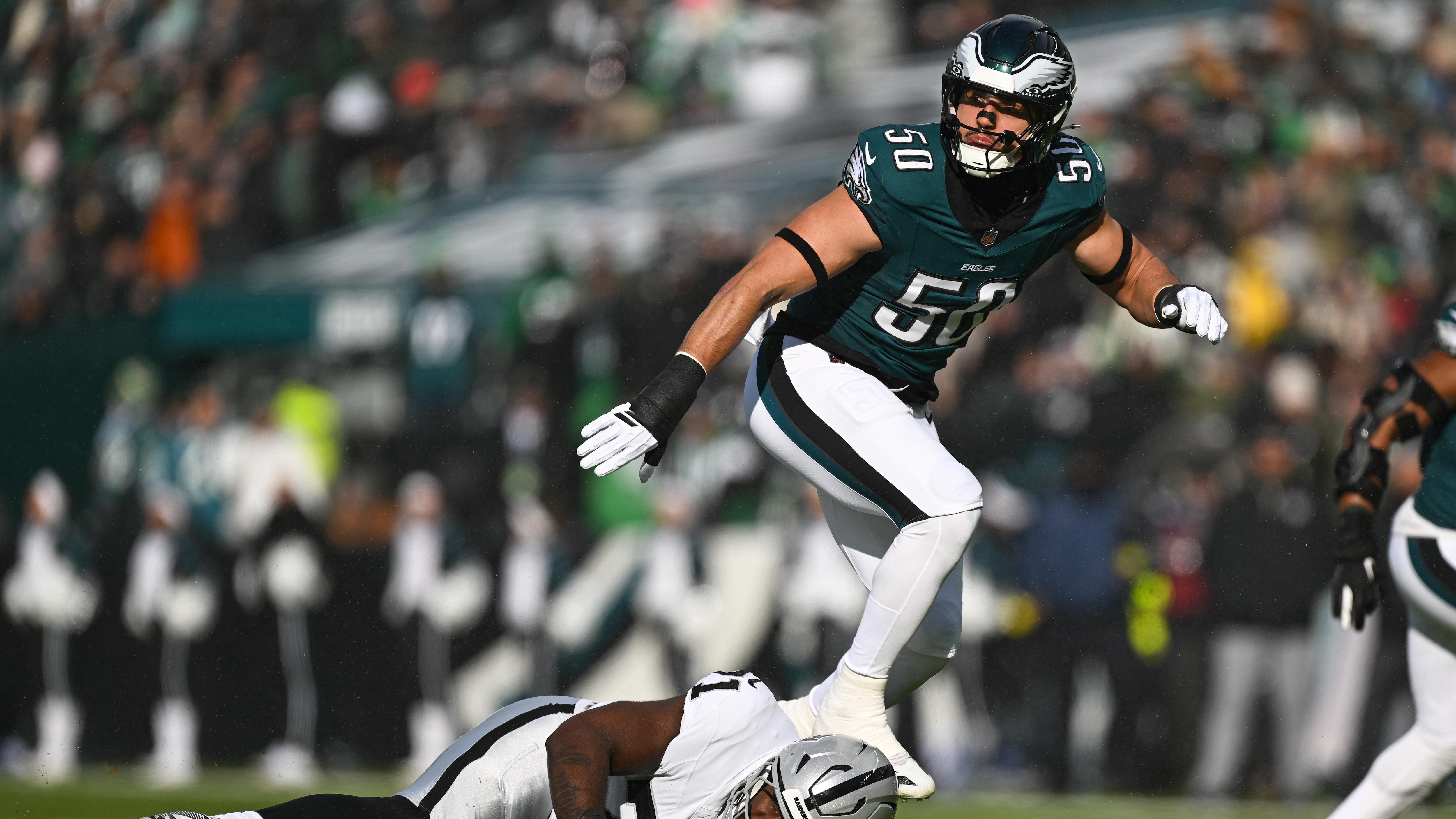 Raiders Eagles Football
