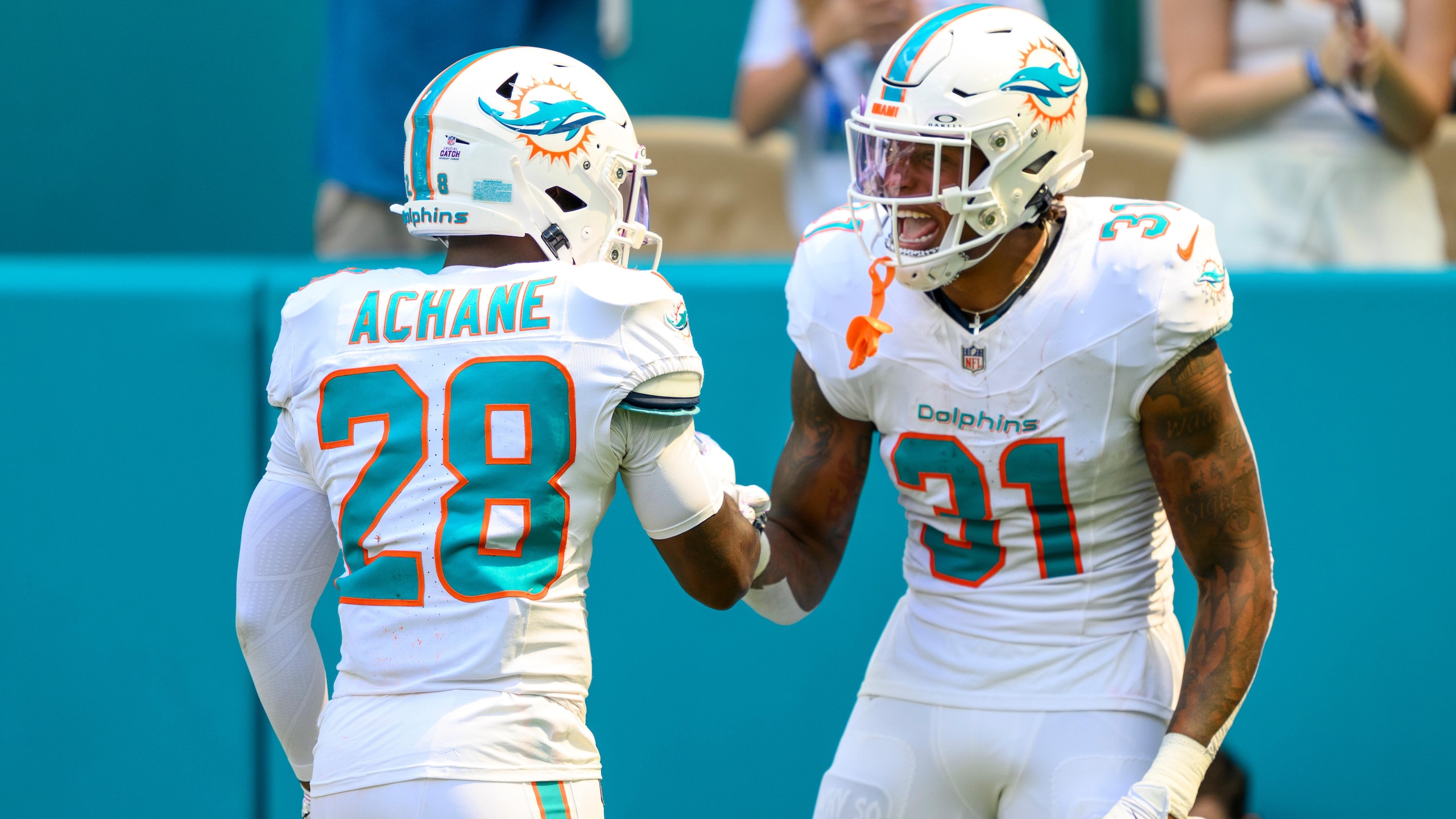 Chargers Dolphins Football