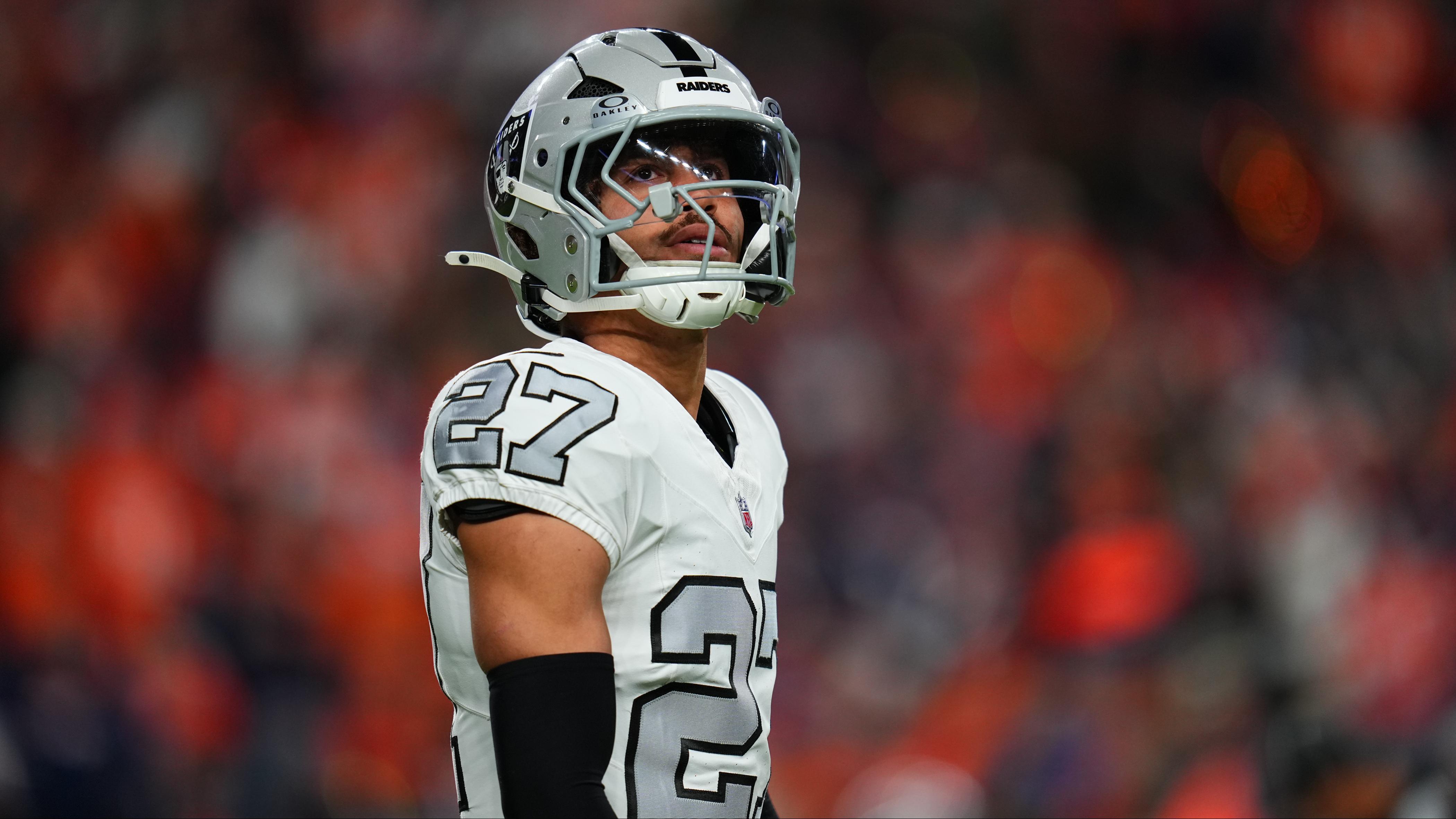 Raiders Broncos Football