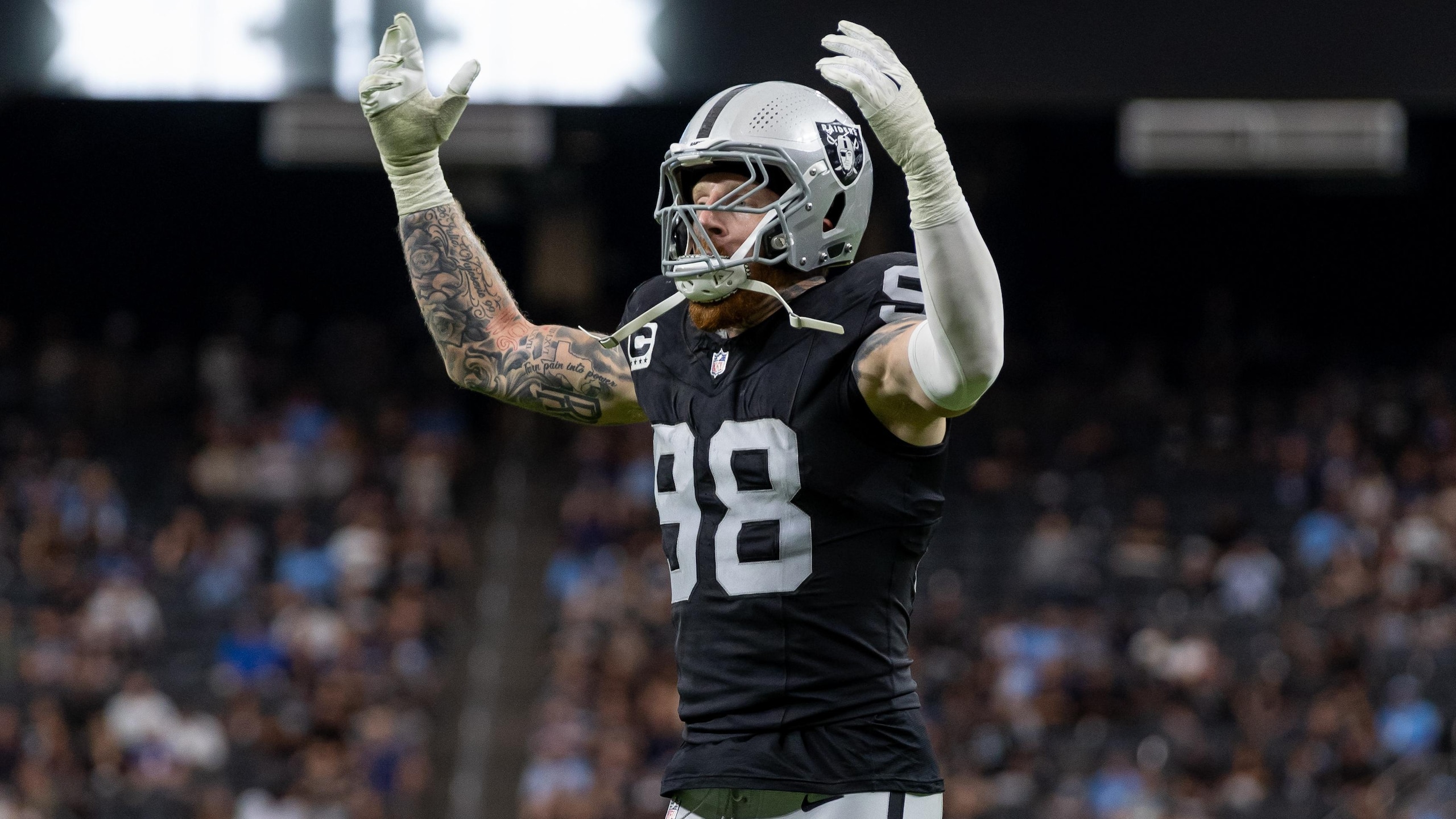 Titans Raiders Football