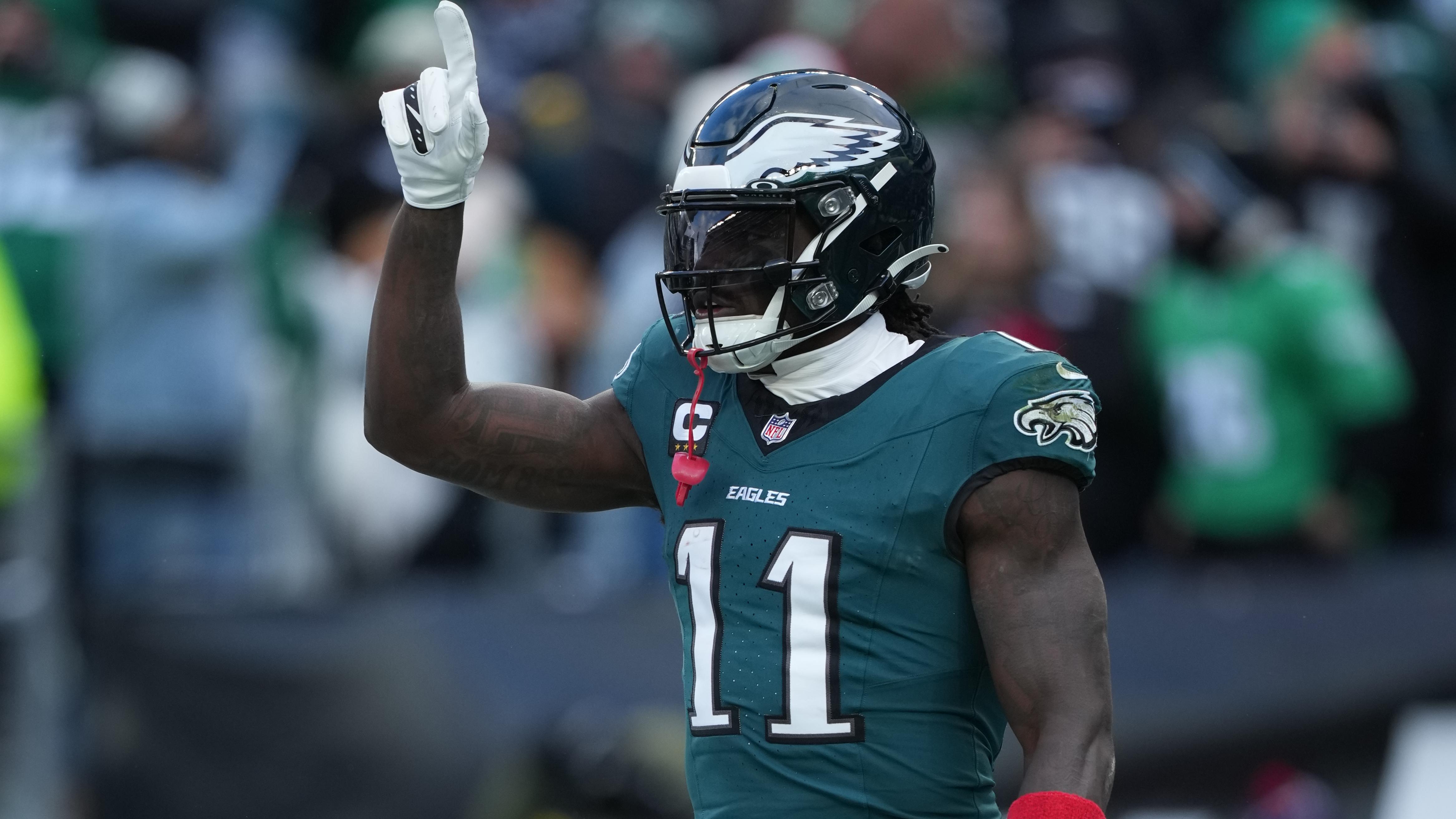 Raiders Eagles Football