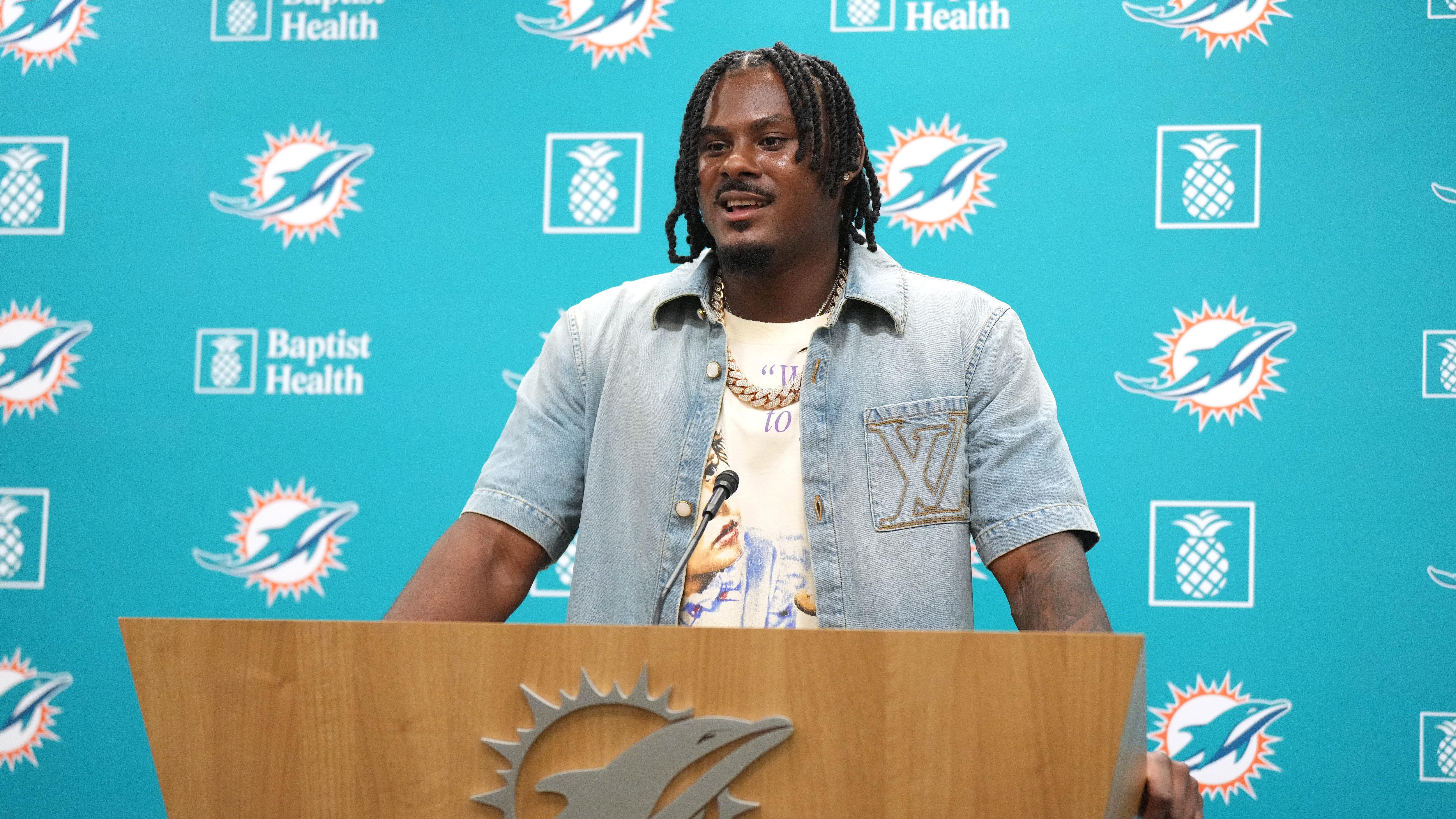 Dolphins Willis Football