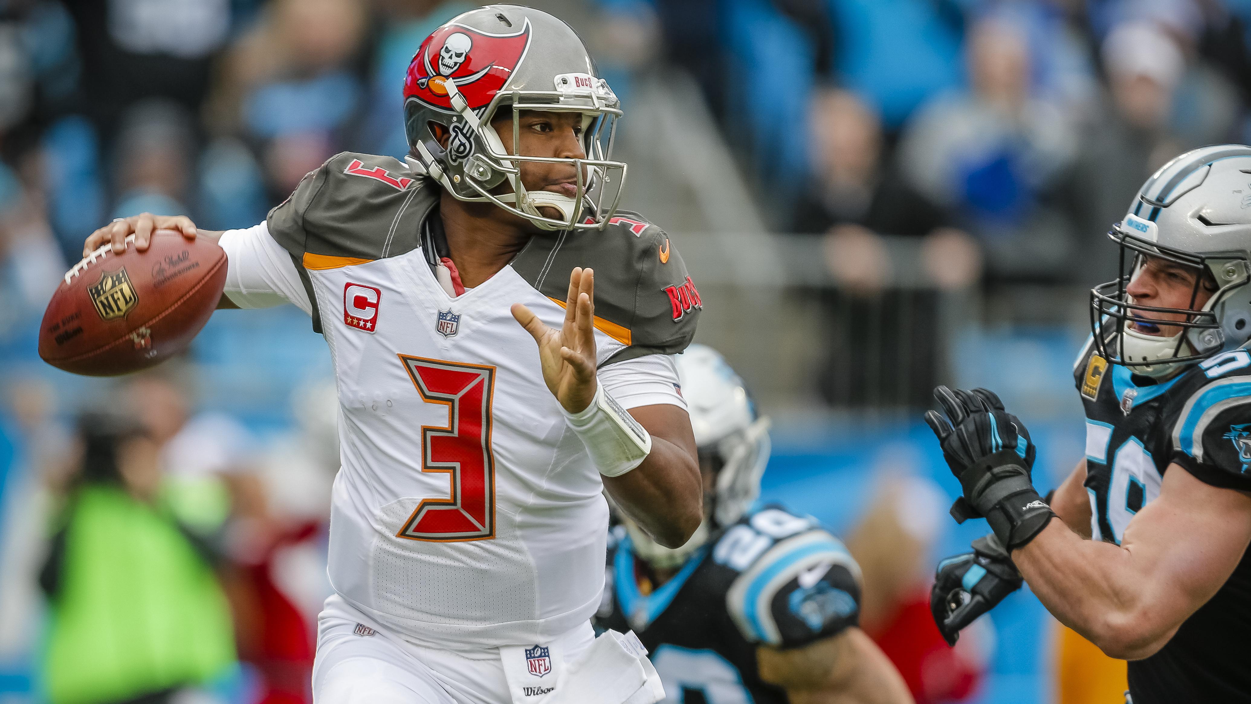 Buccaneers Panthers Football