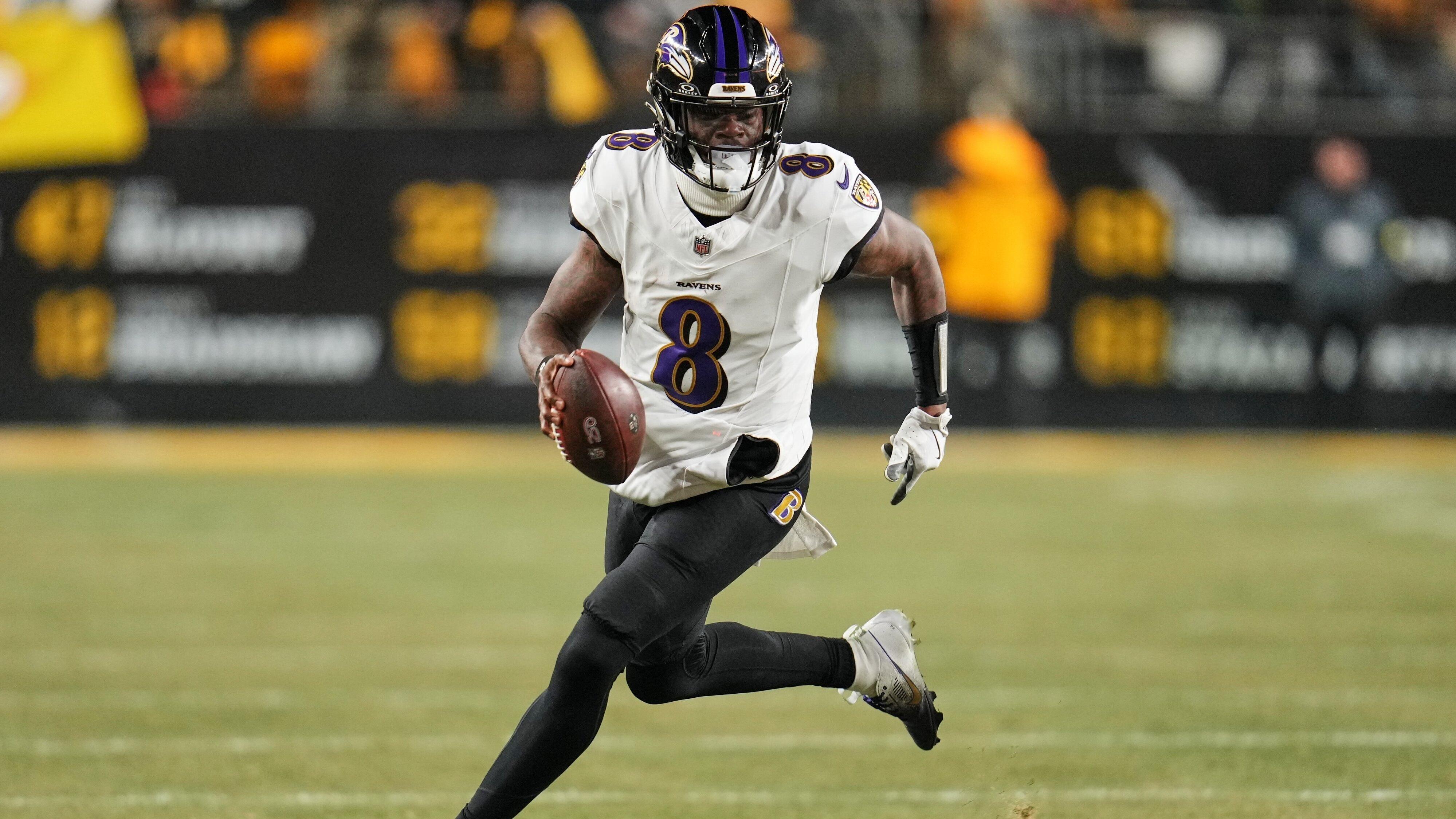 NFL Vet Criticizes Lamar Jackson, Says Defenses 'Figured Out' 2-Time MVP Compared to Josh Allen