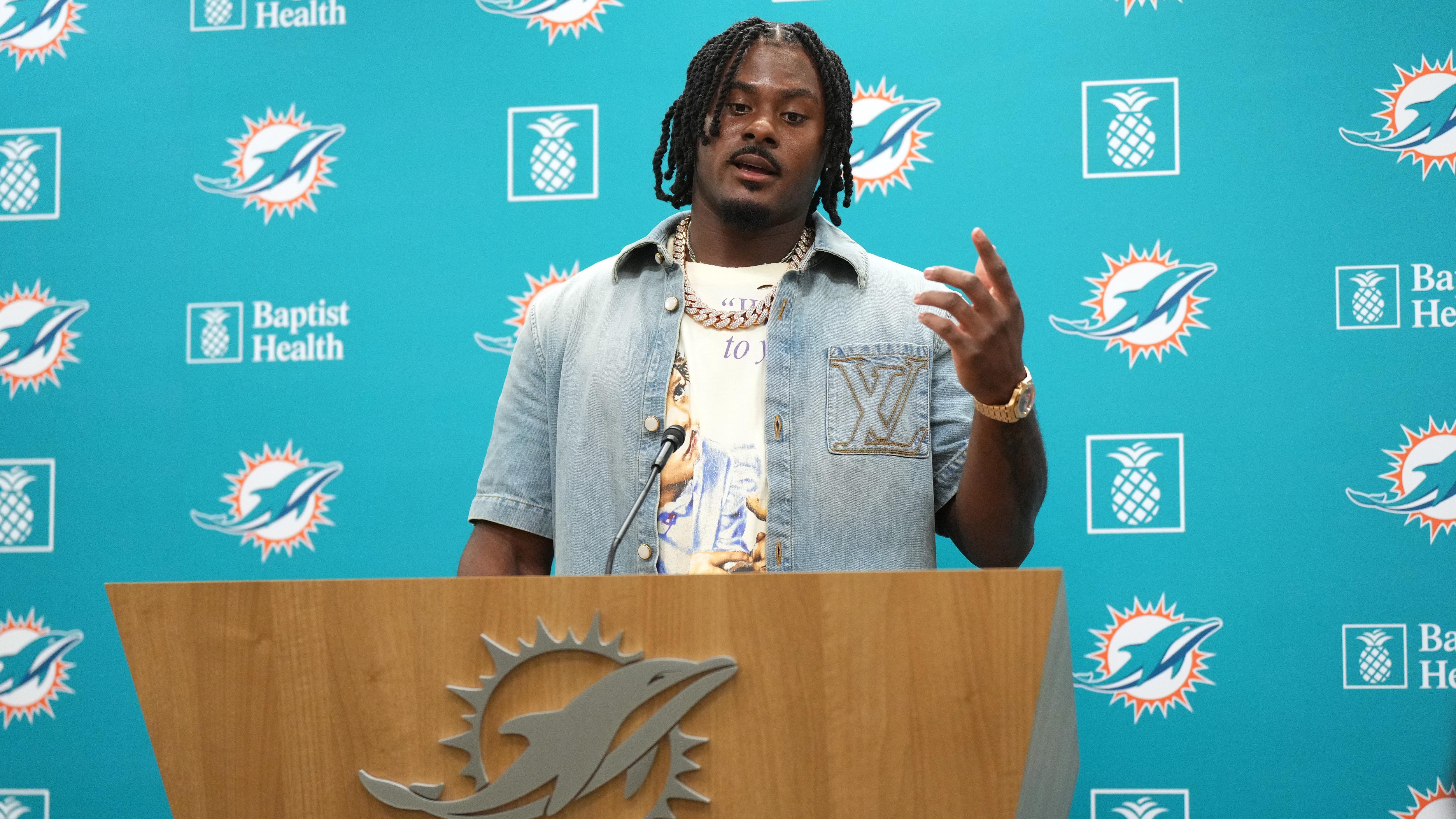 Dolphins Willis Football