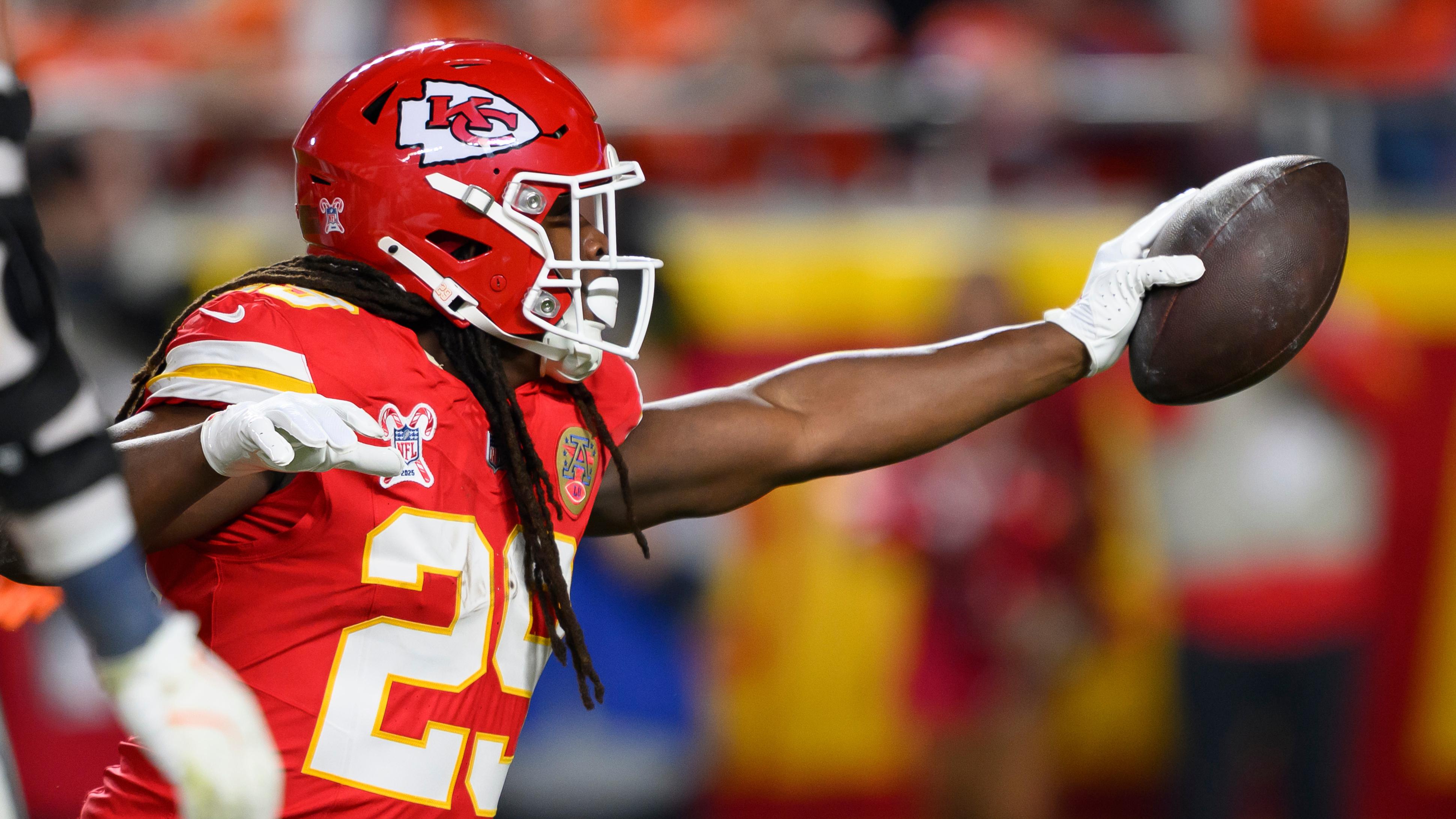 Broncos Chiefs Football