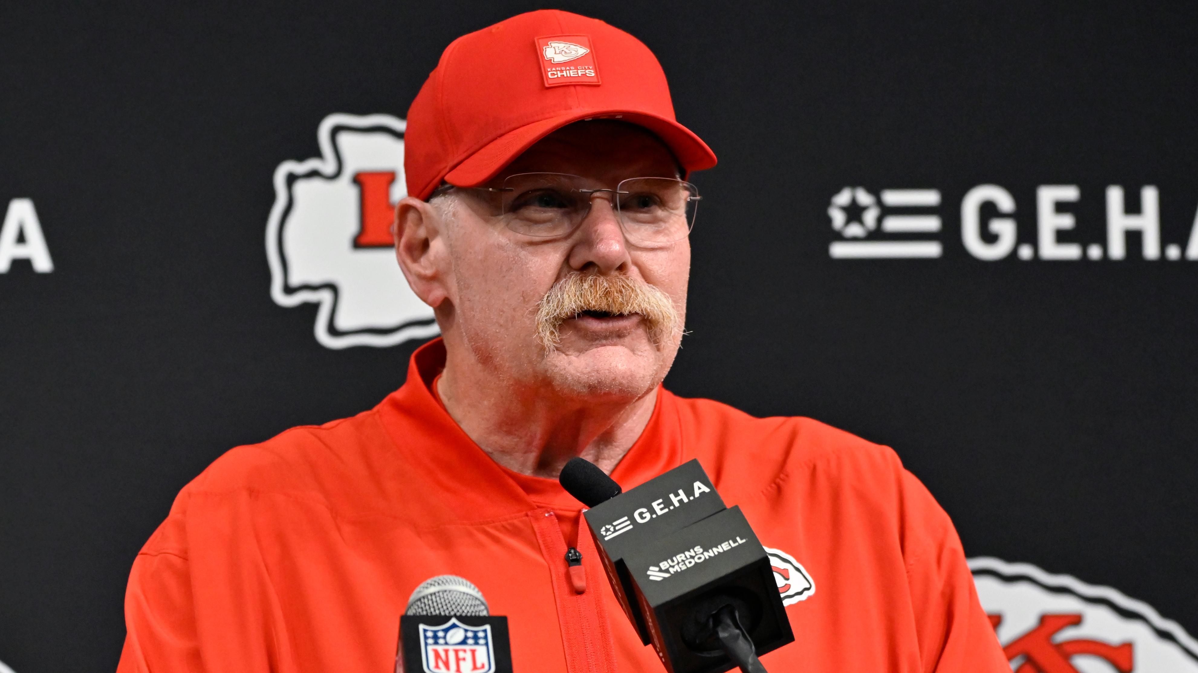 Chiefs Raiders Football