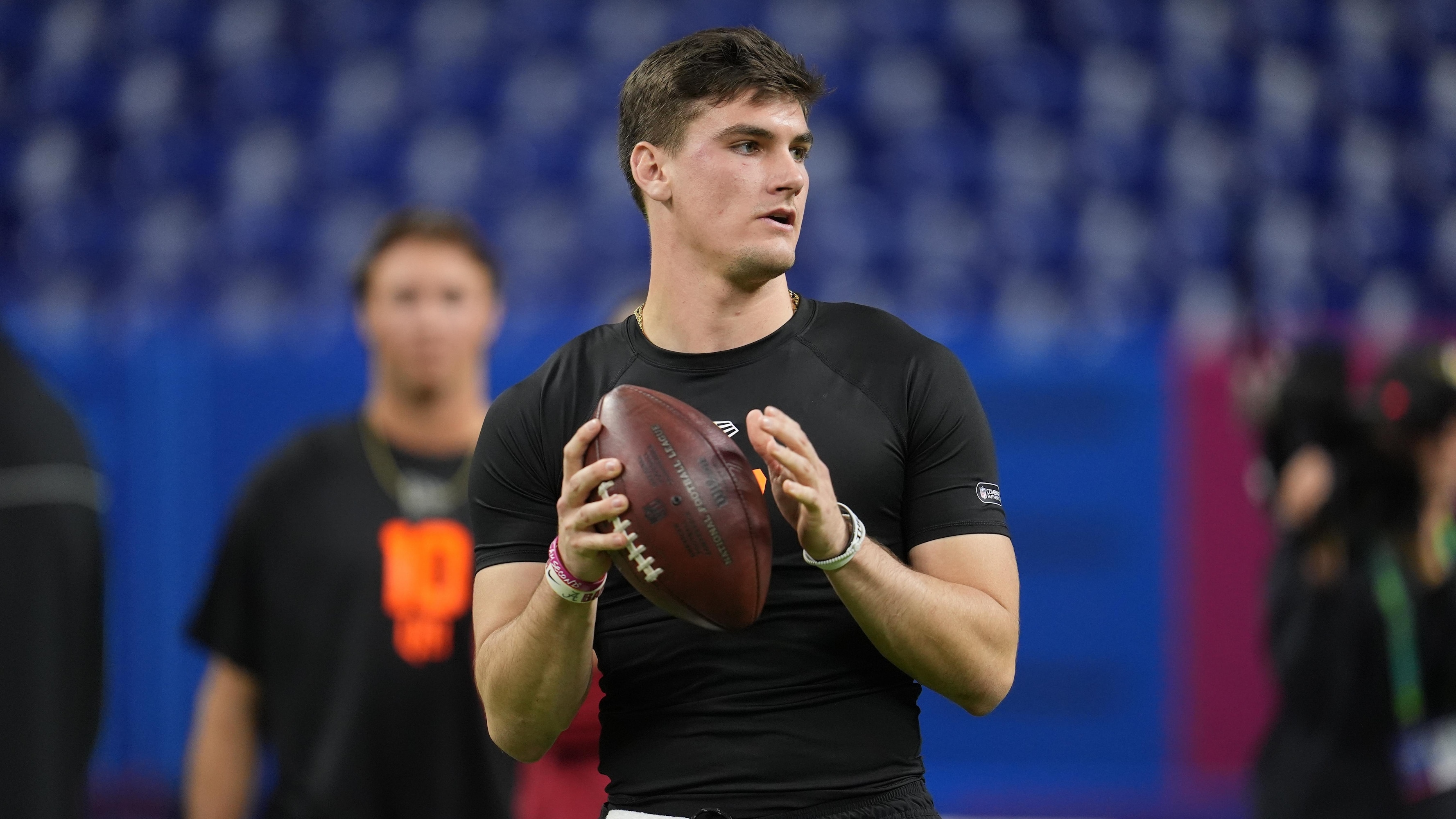 Ty Simpson Ripped by NFL Coach Who Wouldn't Draft Him 1st Round, 'He Looks Small. He Plays Small'