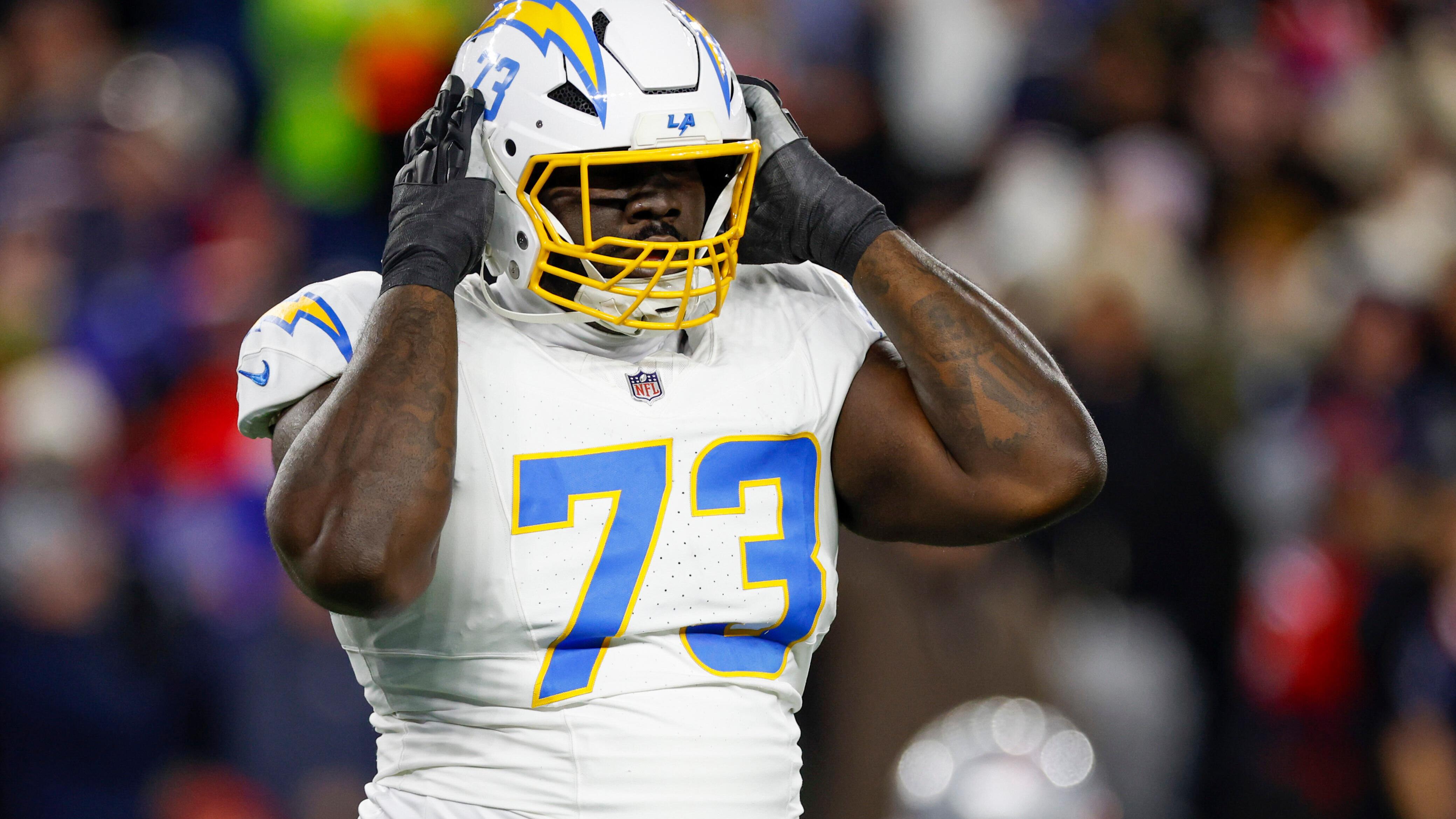 Chargers Patriots Football