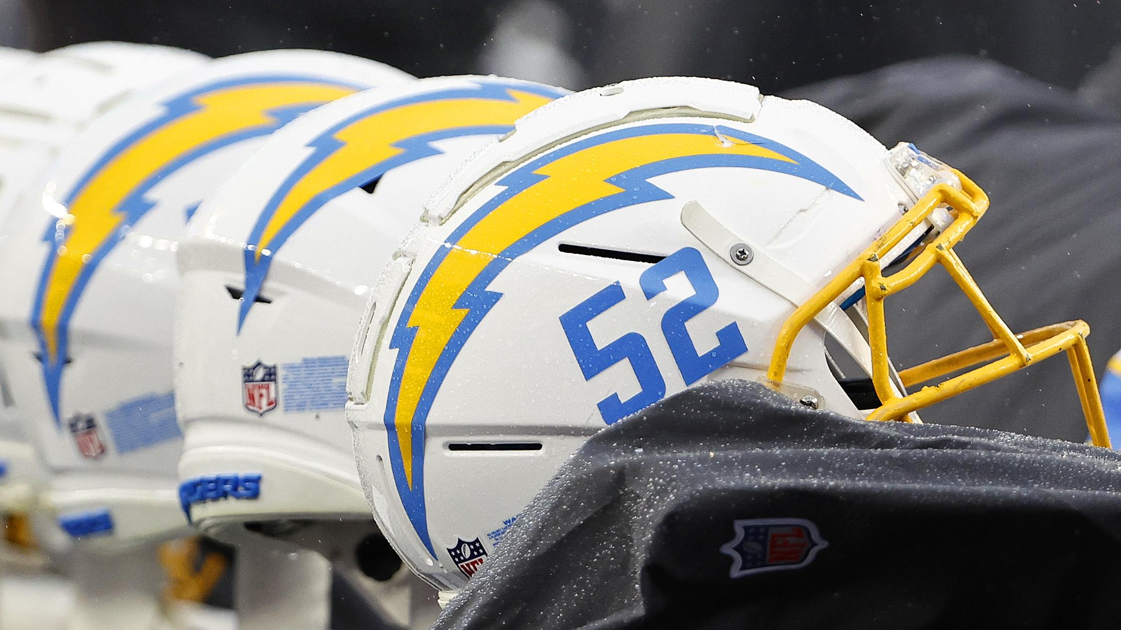 Chargers Patriots Football