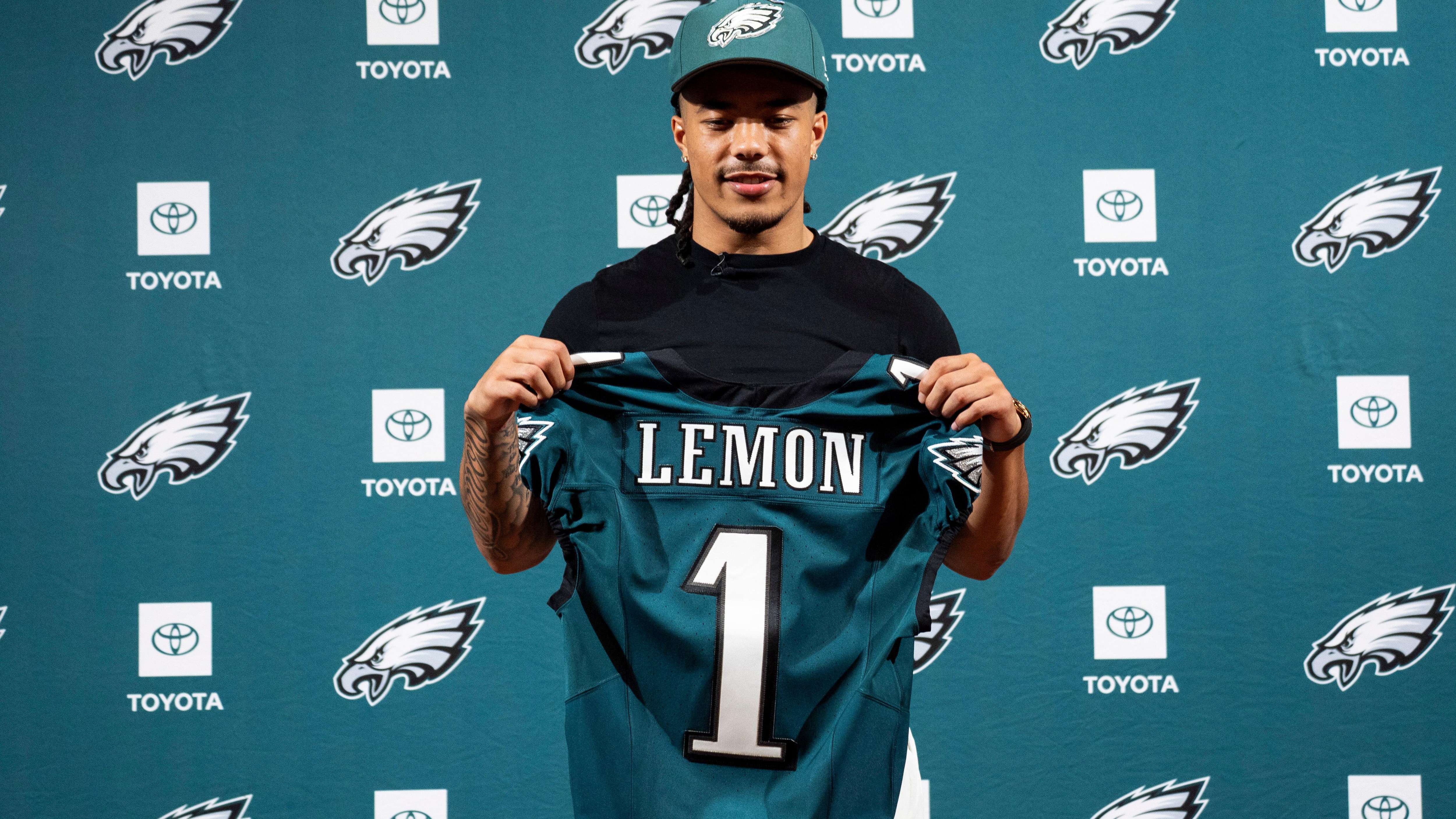 Eagles Draft Football